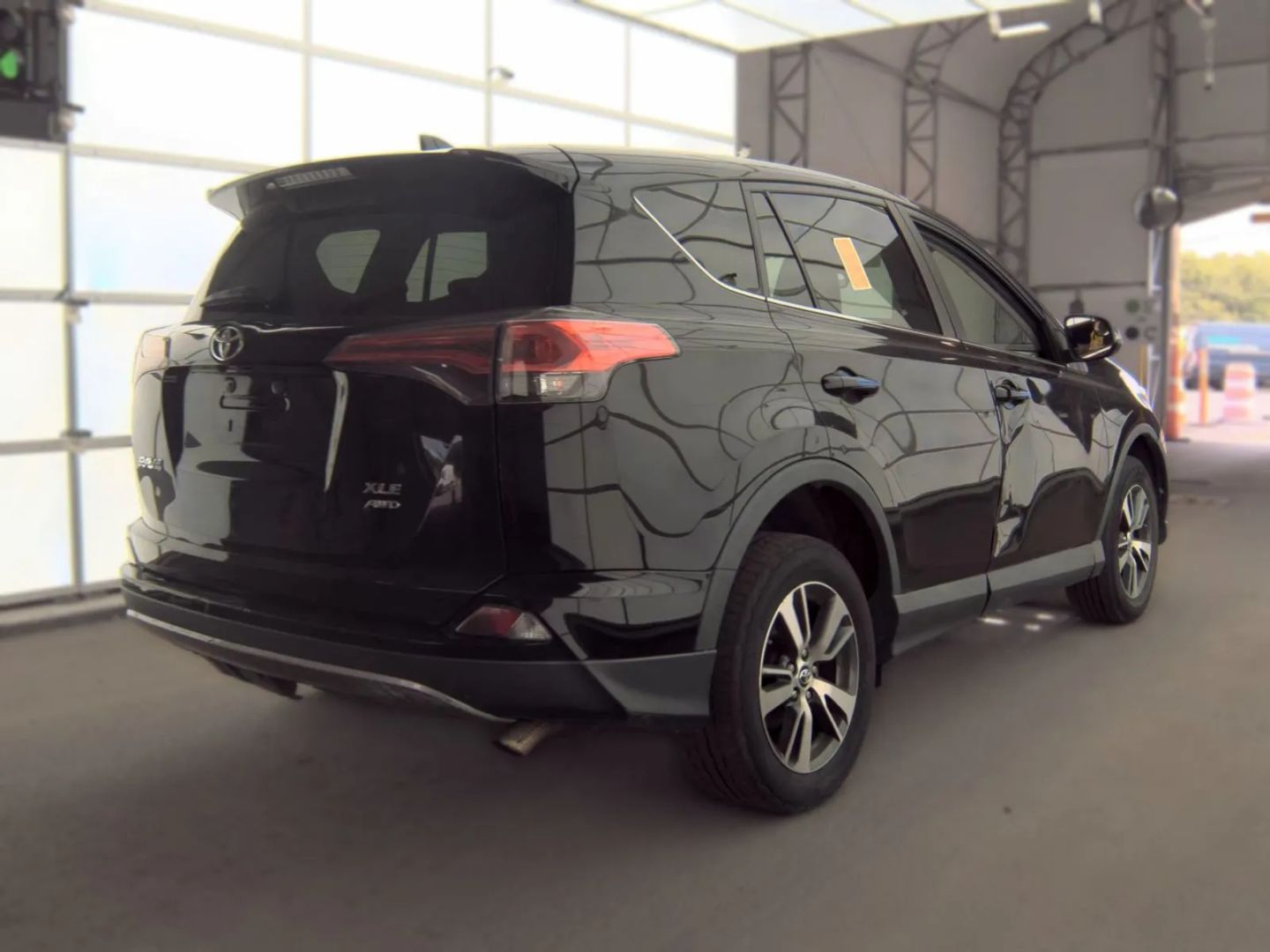 toyota rav4 2018 2T3RFREV2JW816879 image toyota rav4 2018 2T3RFREV2JW816879 image