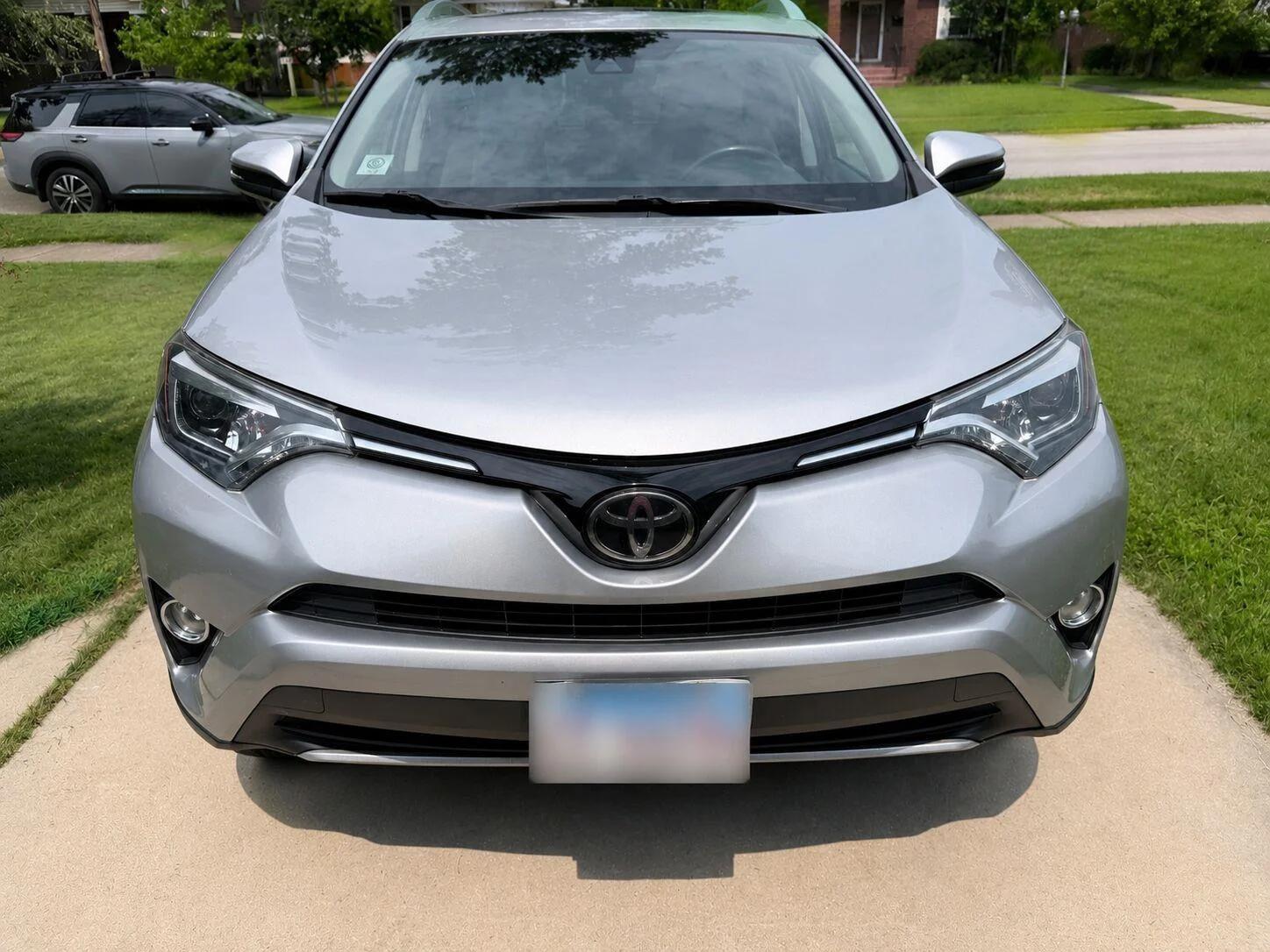 toyota rav4 2018 2T3DFREV1JW846014 image toyota rav4 2018 2T3DFREV1JW846014 image