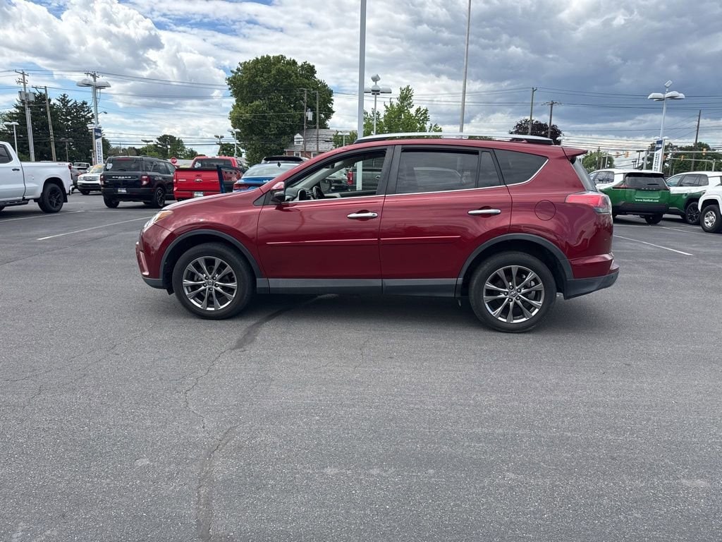 toyota rav4 2018 JTMDFREV8JD227178 image toyota rav4 2018 JTMDFREV8JD227178 image