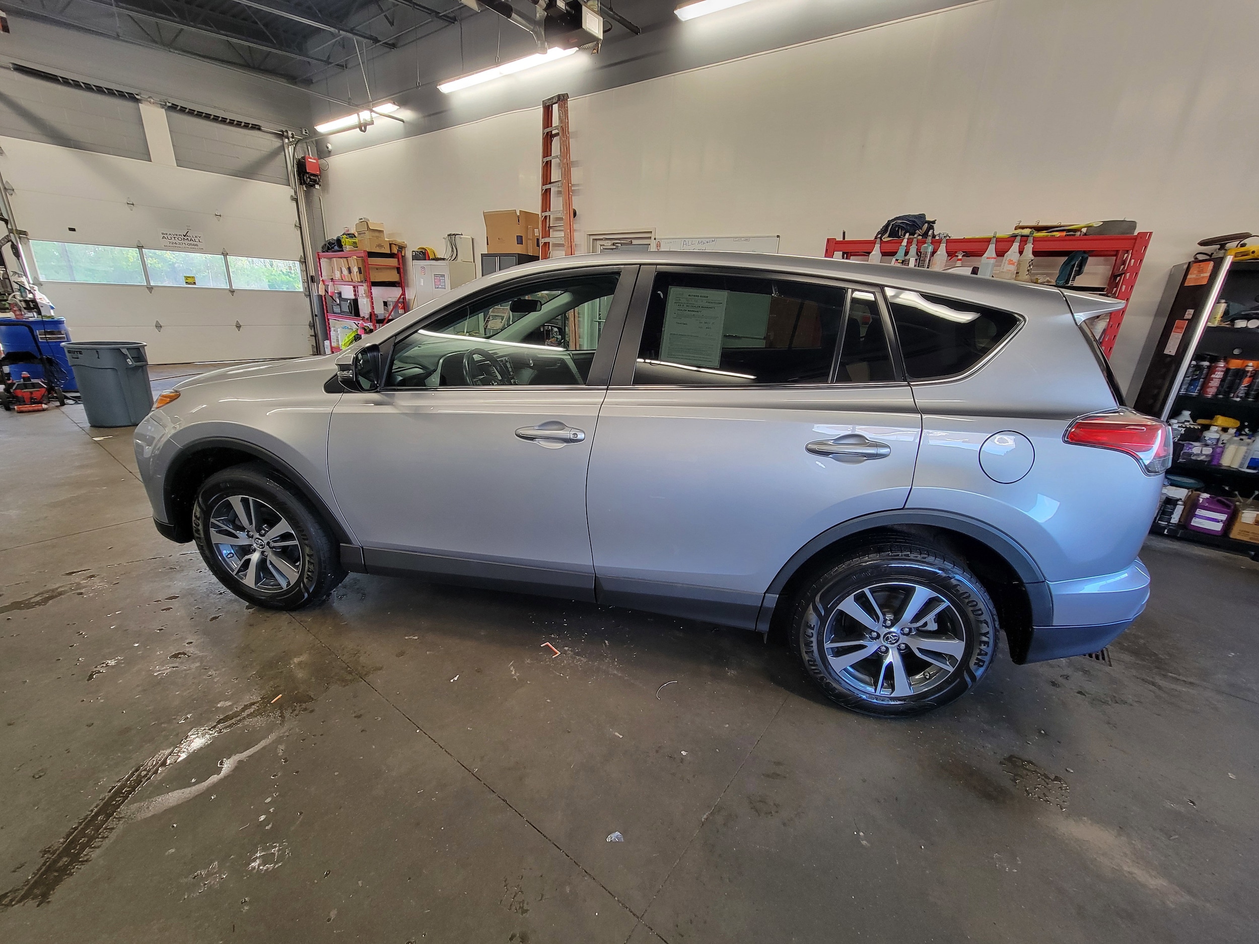 toyota rav4 2018 2T3RFREV8JW705818 image toyota rav4 2018 2T3RFREV8JW705818 image
