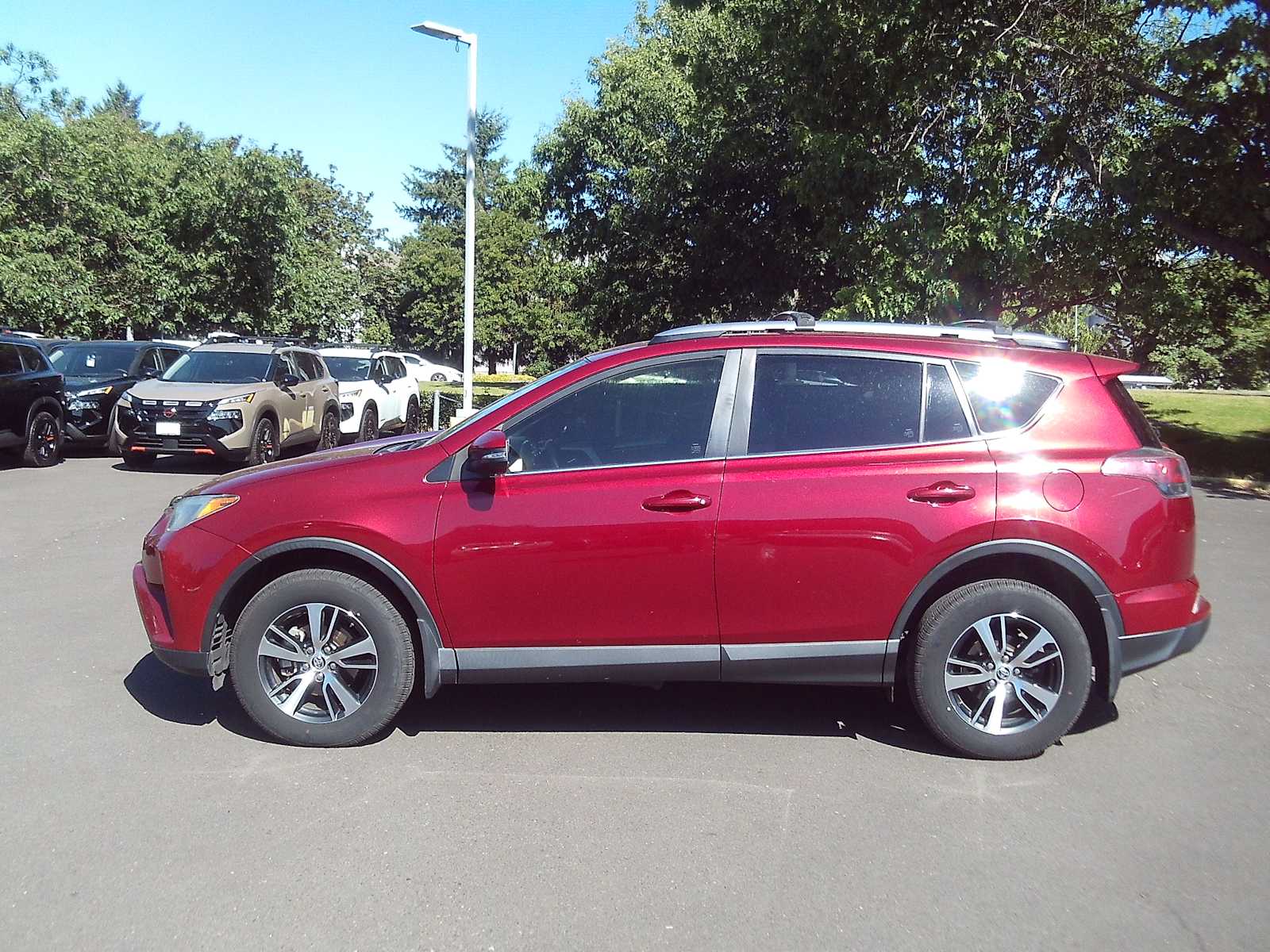 toyota rav4 2018 JTMRFREV2JD249618 image toyota rav4 2018 JTMRFREV2JD249618 image