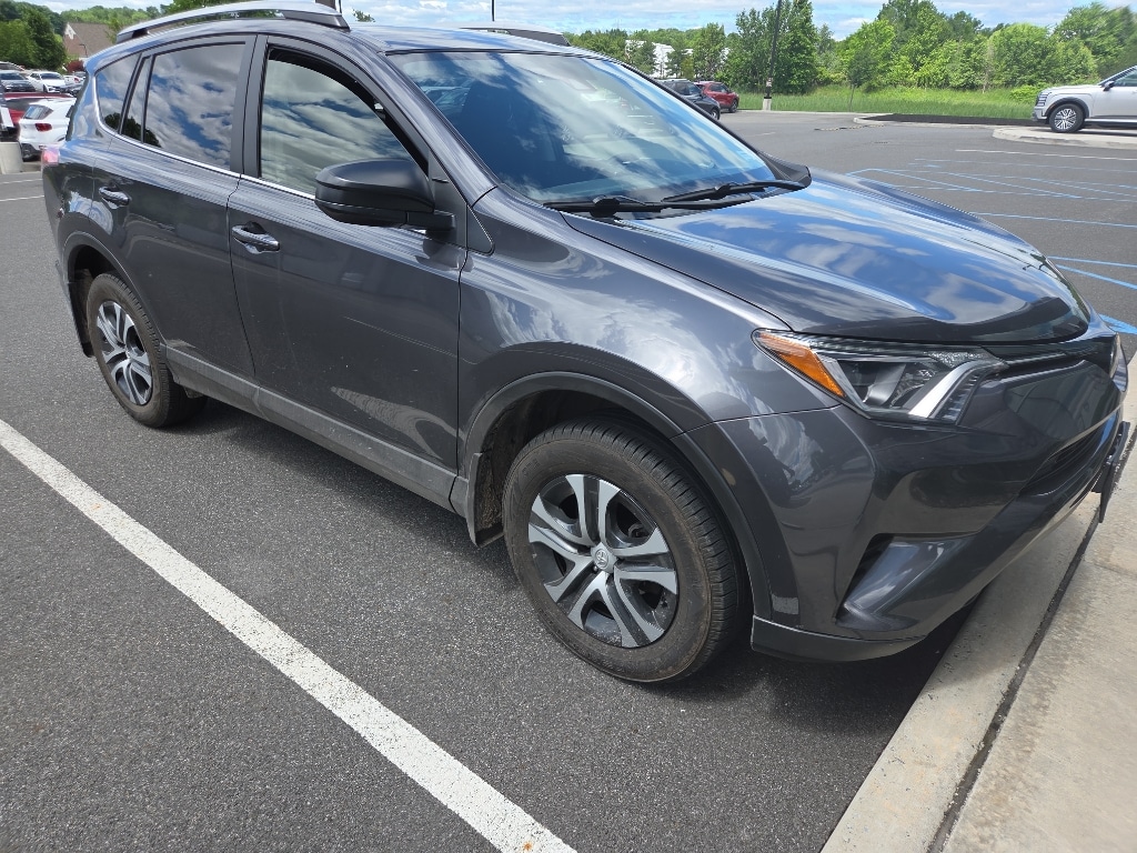 toyota rav4 2018 JTMBFREVXJJ745477 image