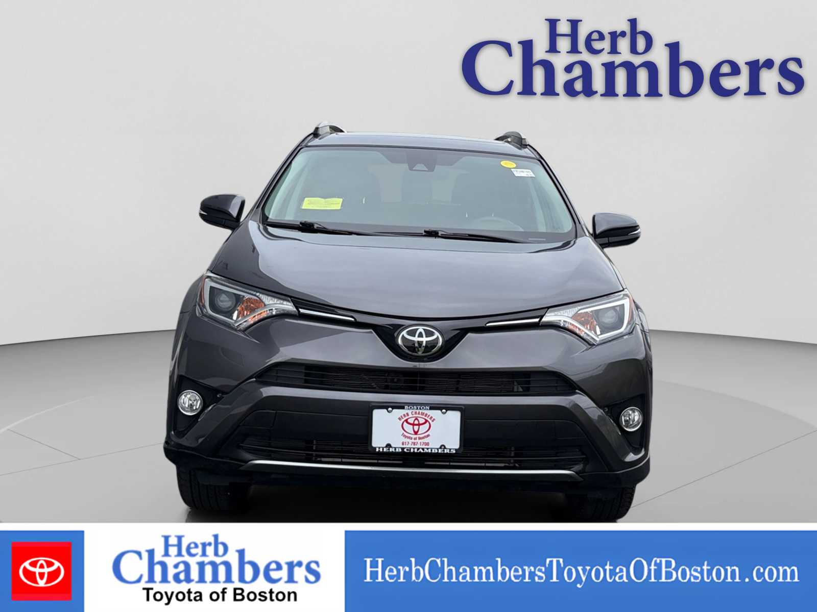 toyota rav4 2018 2T3RFREV5JW811823 image