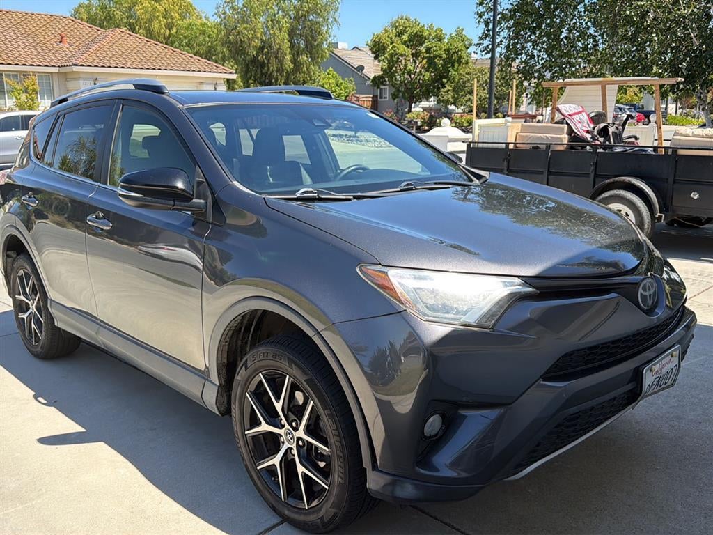 toyota rav4 2018 JTMJFREV3JJ191470 image toyota rav4 2018 JTMJFREV3JJ191470 image