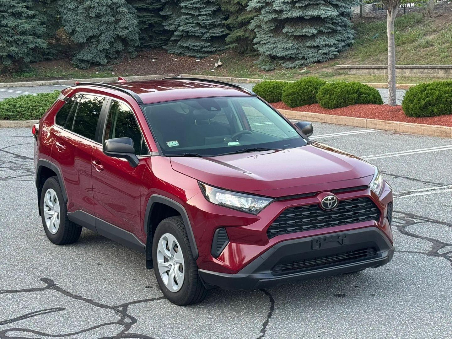 toyota rav4 2021 JTMF1RFV0MD069199 image toyota rav4 2021 JTMF1RFV0MD069199 image