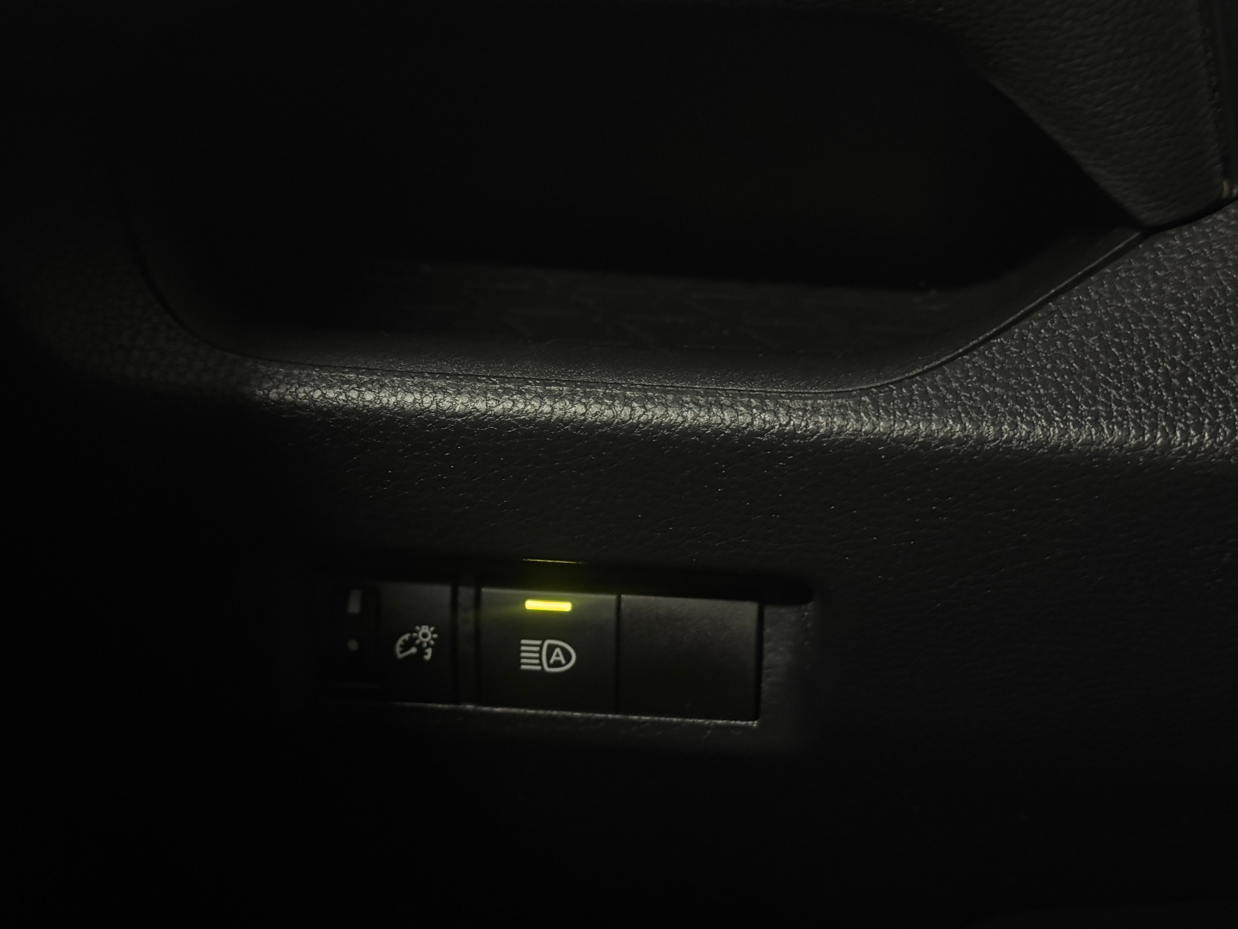 toyota rav4 2021 4T3MWRFV8MU029870 image toyota rav4 2021 4T3MWRFV8MU029870 image