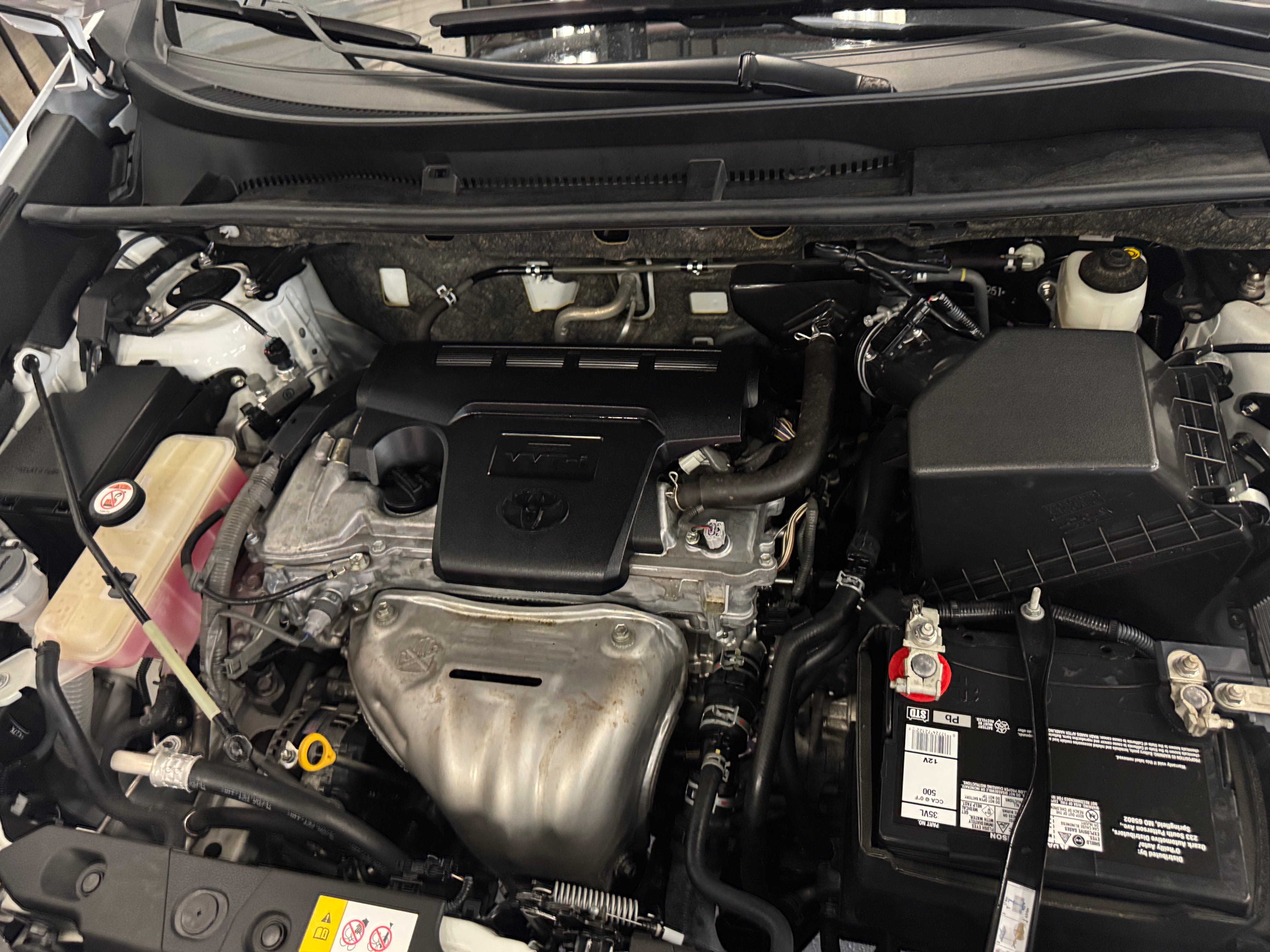 toyota rav4 2017 JTMWFREV6HD094892 image toyota rav4 2017 JTMWFREV6HD094892 image