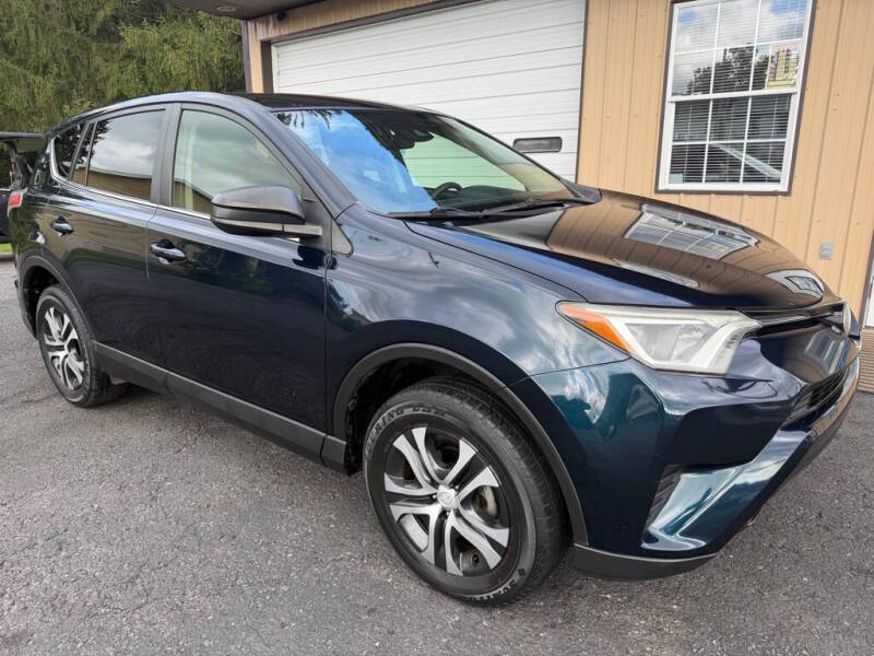 toyota rav4 2017 JTMBFREV1HD218033 image toyota rav4 2017 JTMBFREV1HD218033 image