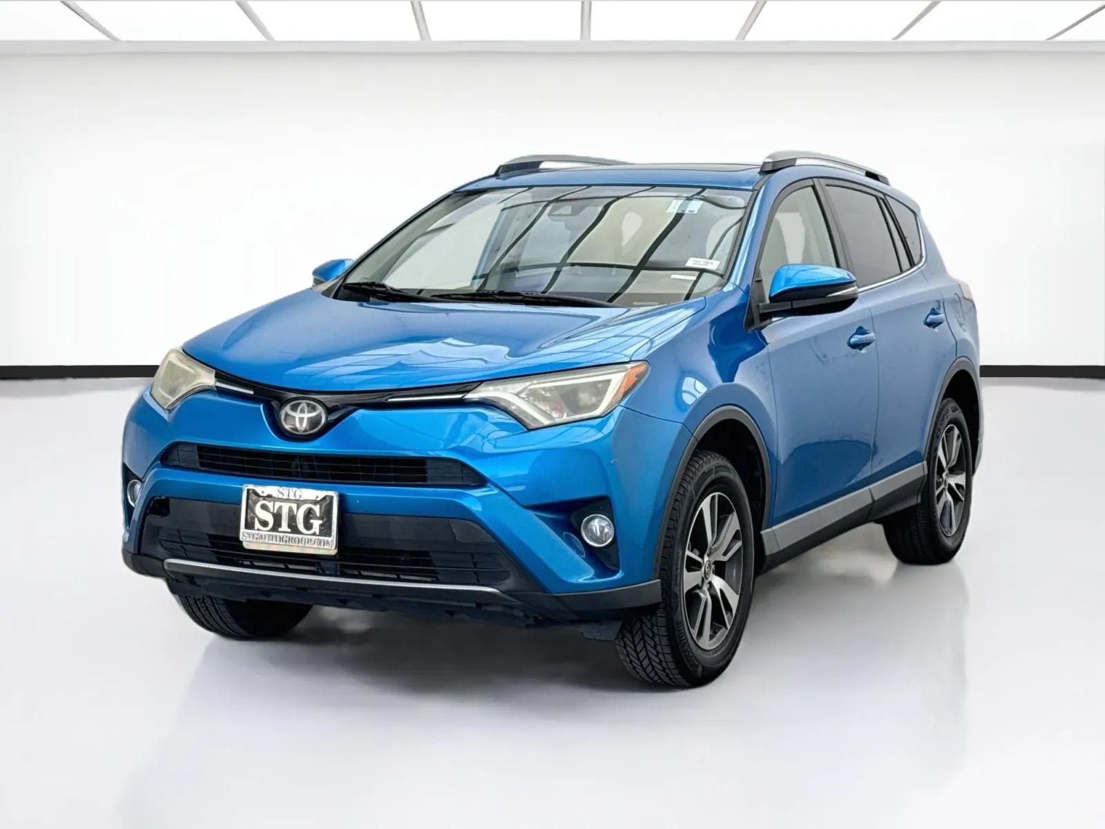 toyota rav4 2017 JTMWFREV7HD103180 image toyota rav4 2017 JTMWFREV7HD103180 image