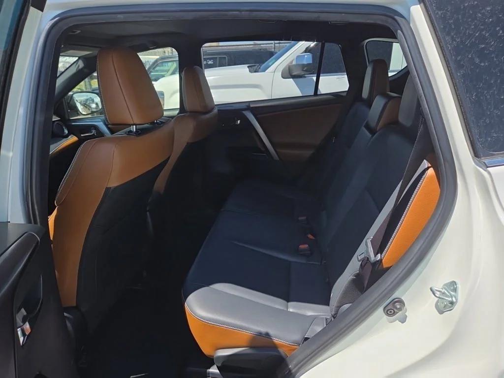 toyota rav4 2017 JTMJFREV9HJ166972 image toyota rav4 2017 JTMJFREV9HJ166972 image