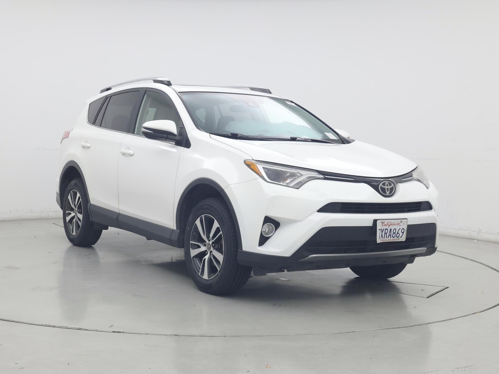 toyota rav4 2017 JTMWFREV5HD095581 image toyota rav4 2017 JTMWFREV5HD095581 image
