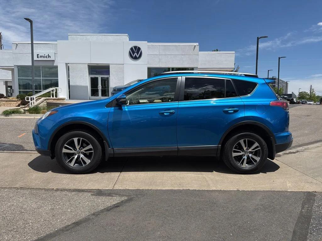 toyota rav4 2017 JTMRFREV7HJ117966 image toyota rav4 2017 JTMRFREV7HJ117966 image