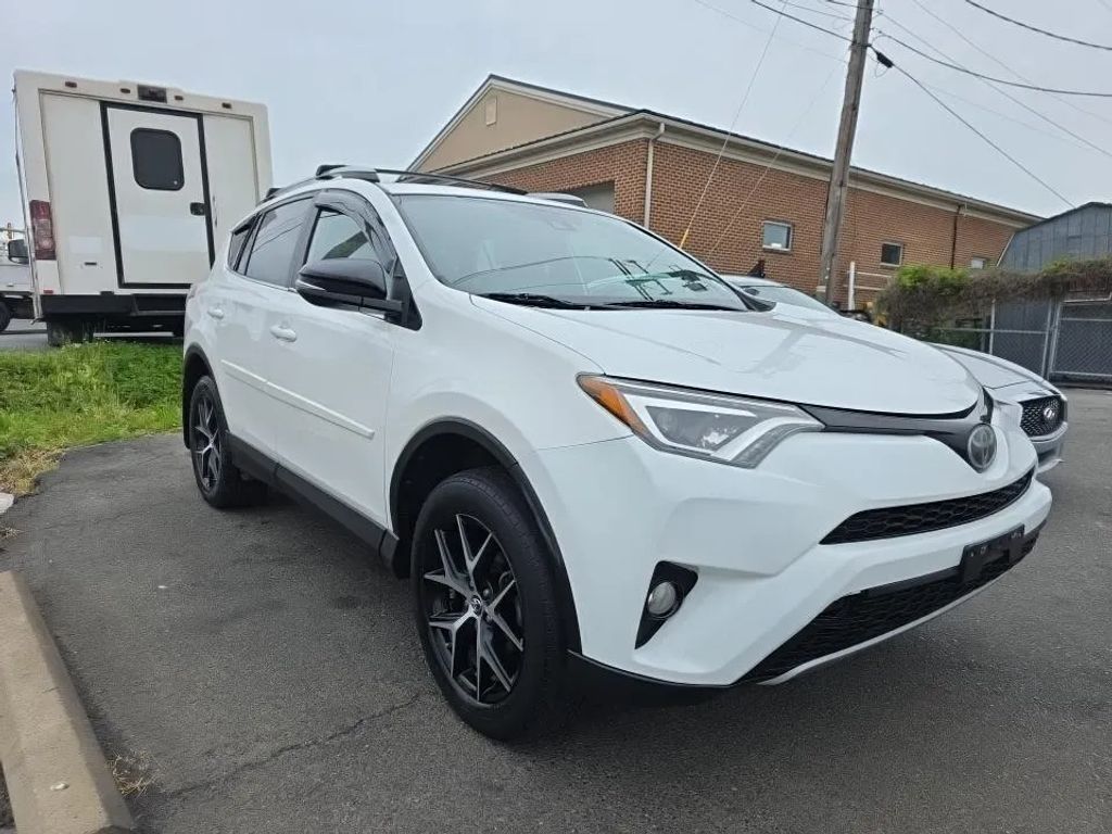 toyota rav4 2017 2T3JFREV1HW580216 image toyota rav4 2017 2T3JFREV1HW580216 image