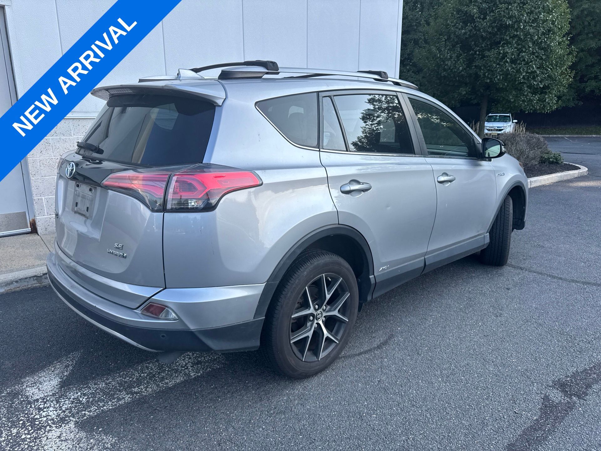toyota rav4 2017 JTMJJREV9HD131569 image toyota rav4 2017 JTMJJREV9HD131569 image