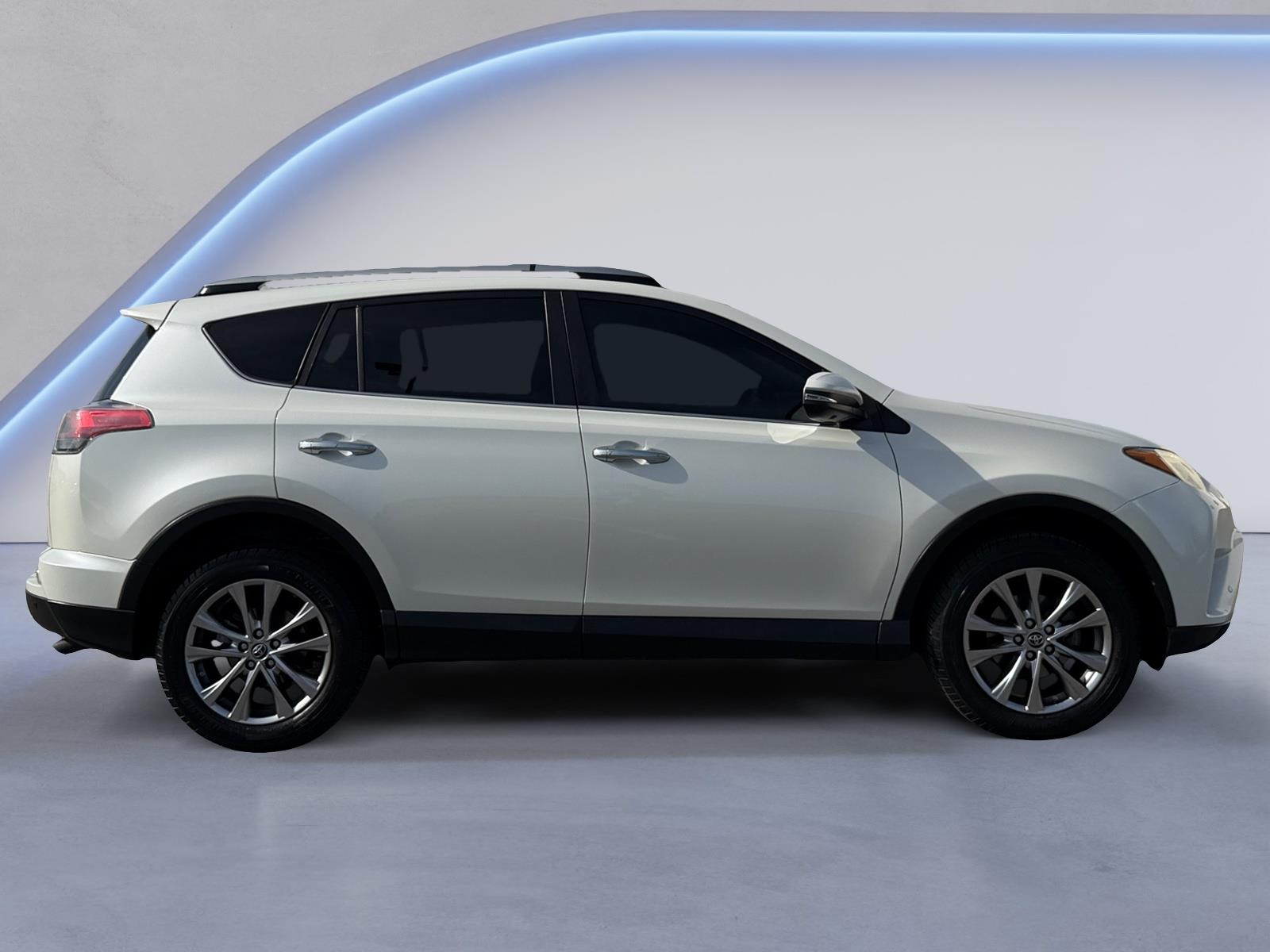 toyota rav4 2017 JTMYFREV9HD096290 image toyota rav4 2017 JTMYFREV9HD096290 image