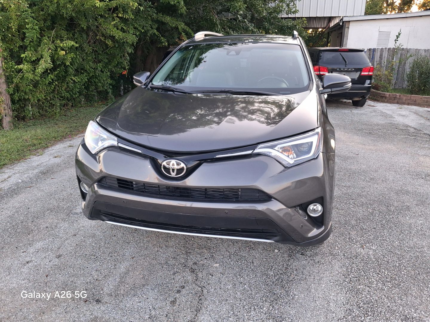 toyota rav4 2017 JTMDFREV8HD215526 image toyota rav4 2017 JTMDFREV8HD215526 image