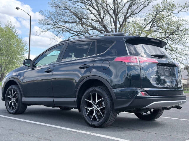 toyota rav4 2017 2T3NFREV2HW396145 image toyota rav4 2017 2T3NFREV2HW396145 image