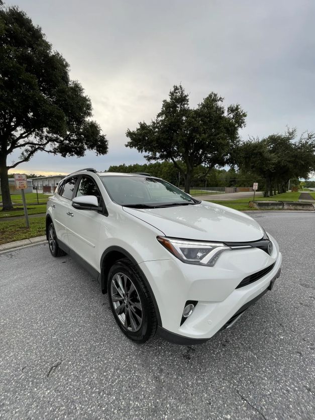toyota rav4 2017 JTMDFREV8HD207832 image toyota rav4 2017 JTMDFREV8HD207832 image