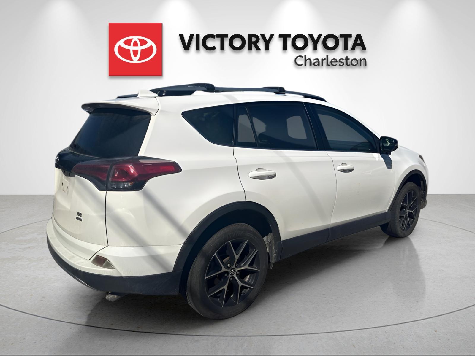 toyota rav4 2017 JTMJFREVXHJ711304 image toyota rav4 2017 JTMJFREVXHJ711304 image