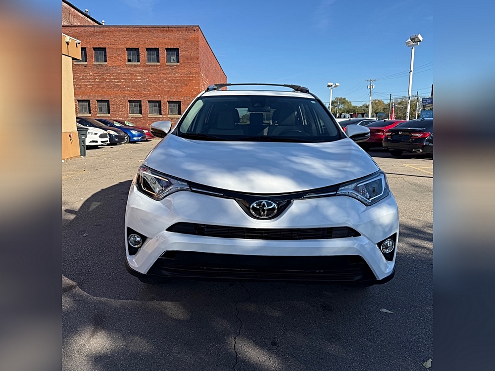 toyota rav4 2017 JTMRFREV7HD206676 image toyota rav4 2017 JTMRFREV7HD206676 image