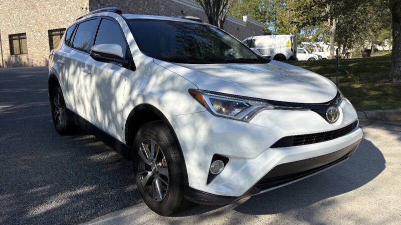 toyota rav4 2017 JTMWFREV1HD094301 image toyota rav4 2017 JTMWFREV1HD094301 image