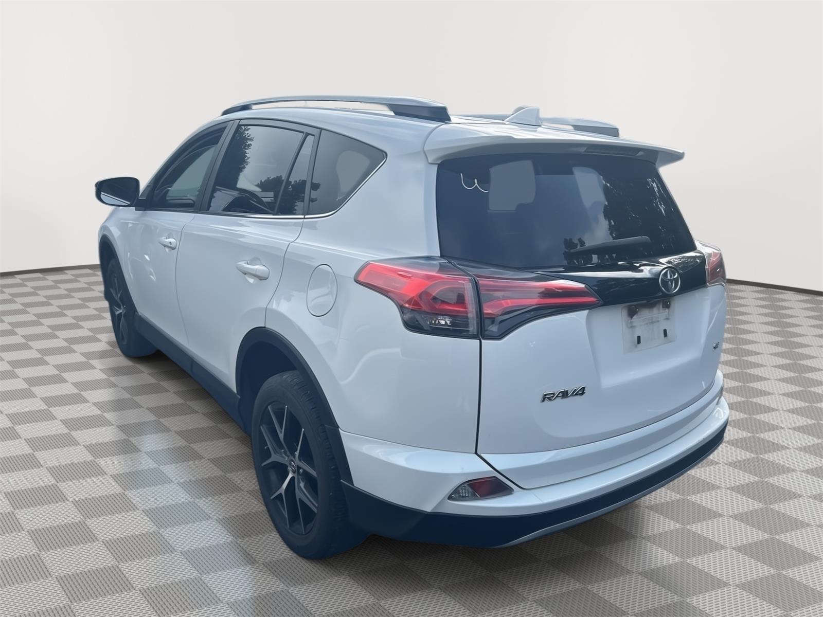 toyota rav4 2017 JTMNFREV9HJ148246 image toyota rav4 2017 JTMNFREV9HJ148246 image