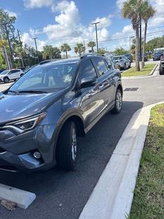 toyota rav4 2017 JTMYFREV5HD107527 image toyota rav4 2017 JTMYFREV5HD107527 image