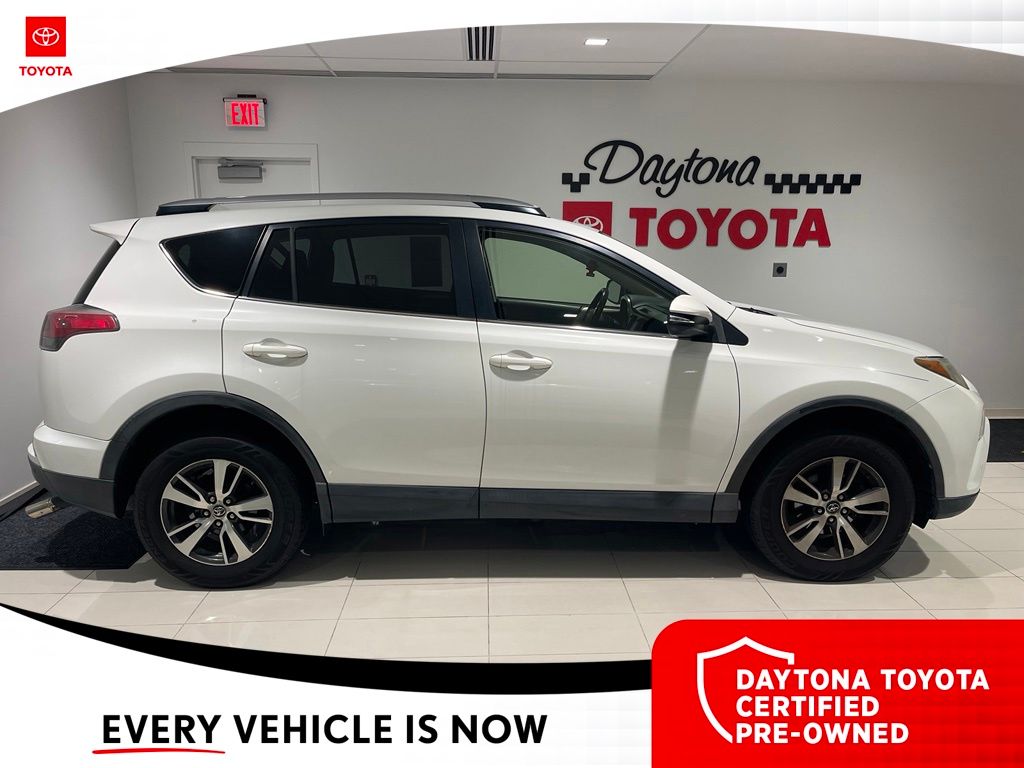 toyota rav4 2017 JTMWFREV5HD106854 image toyota rav4 2017 JTMWFREV5HD106854 image