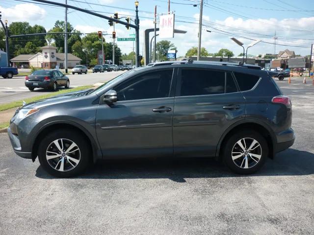toyota rav4 2017 JTMWFREV2HD100266 image toyota rav4 2017 JTMWFREV2HD100266 image