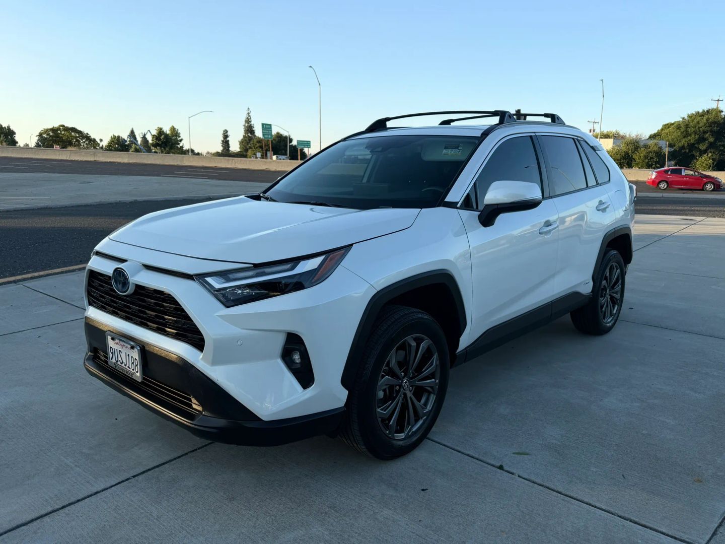 toyota rav4 2024 2T3B6RFV6RW075664 image toyota rav4 2024 2T3B6RFV6RW075664 image