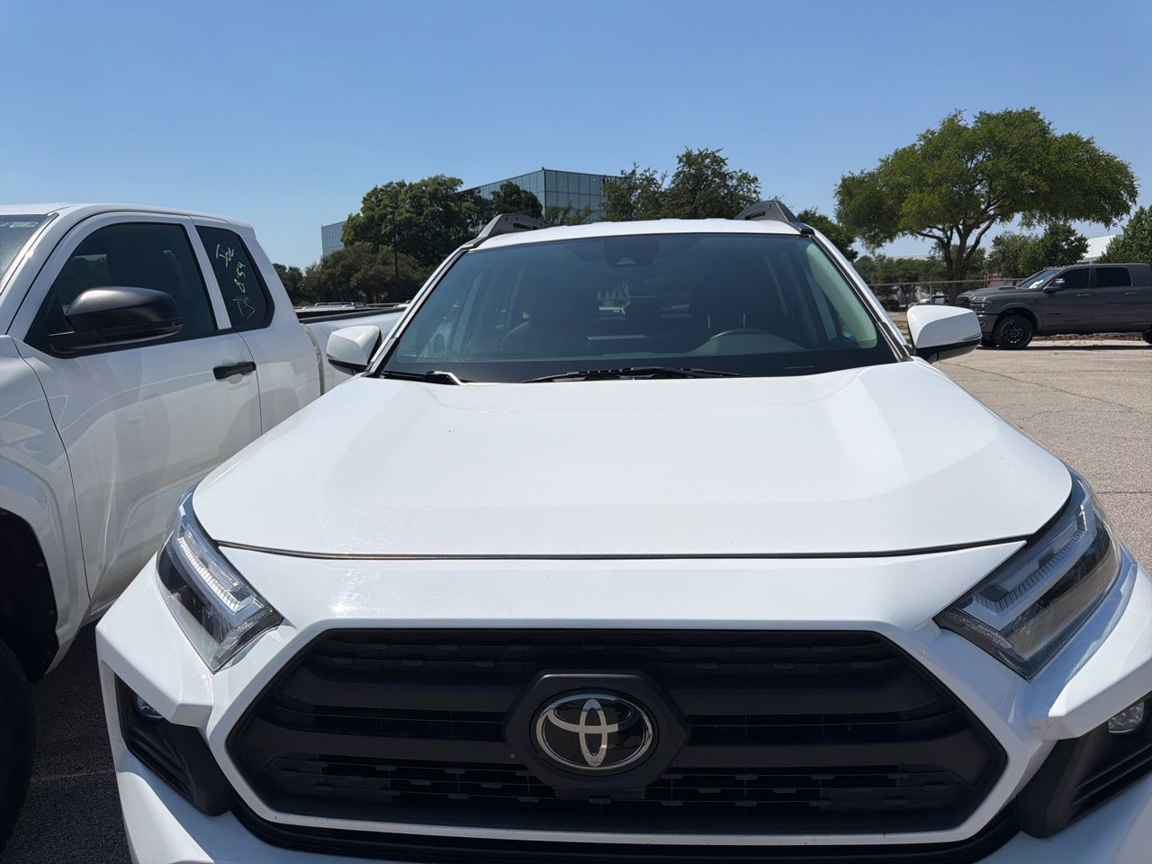 toyota rav4 2024 2T3J1RFV9RW470657 image toyota rav4 2024 2T3J1RFV9RW470657 image