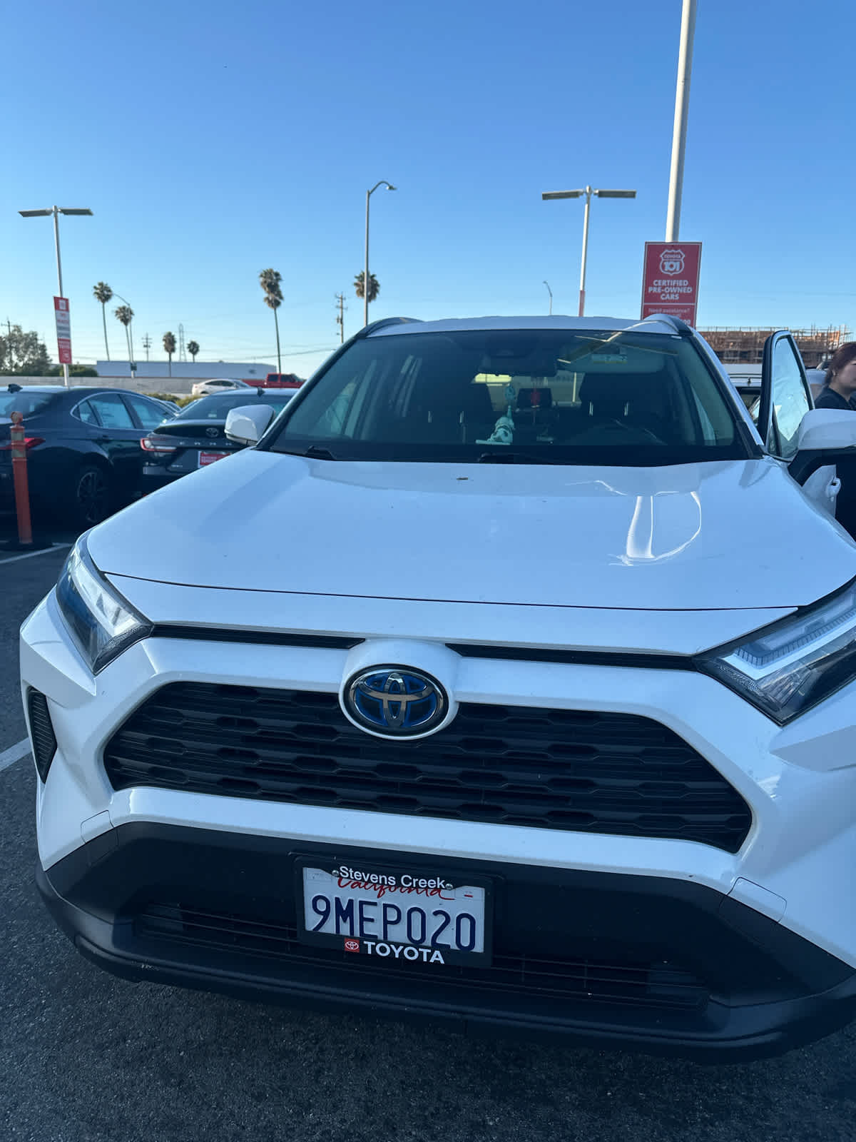 toyota rav4 2024 JTMRWRFV6RD228247 image
