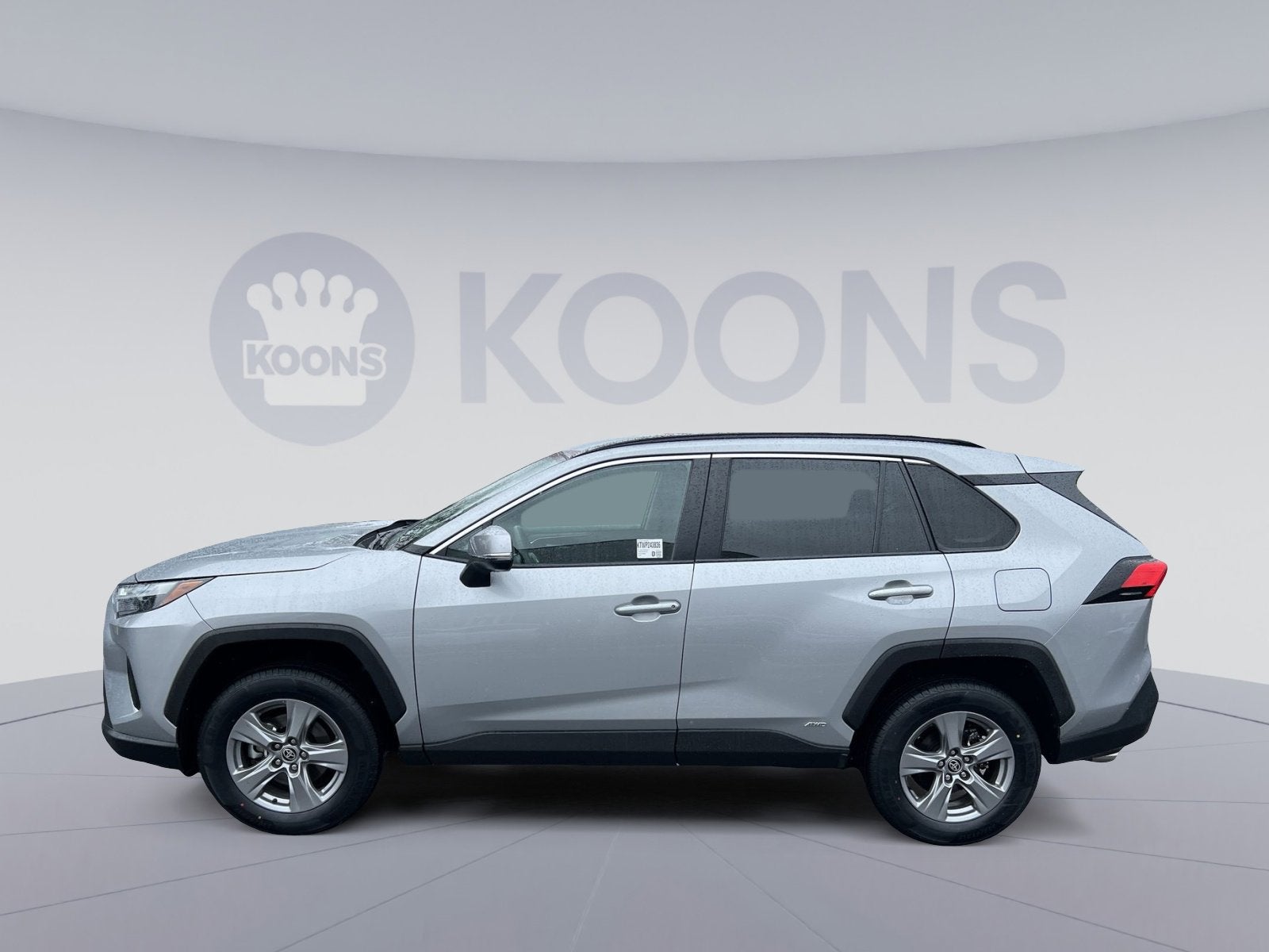 toyota rav4 2024 2T3RWRFV4RW194750 image