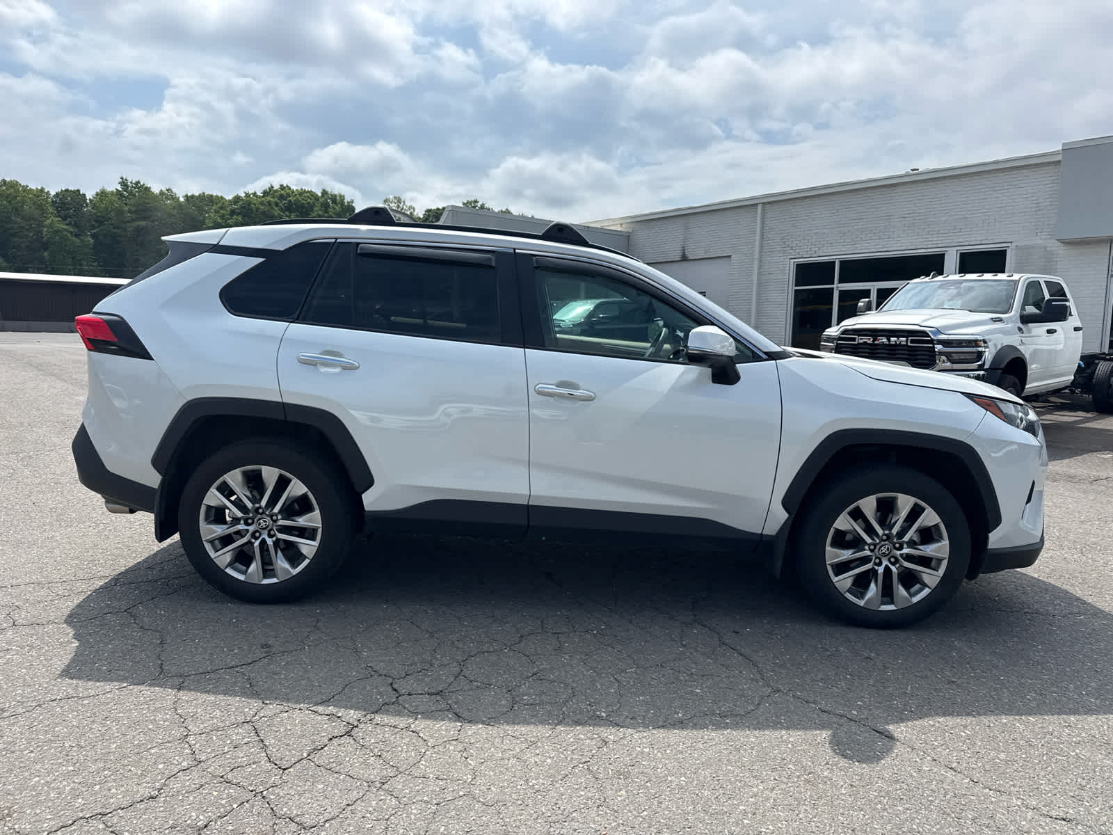 toyota rav4 2024 2T3Y1RFV7RW342304 image toyota rav4 2024 2T3Y1RFV7RW342304 image