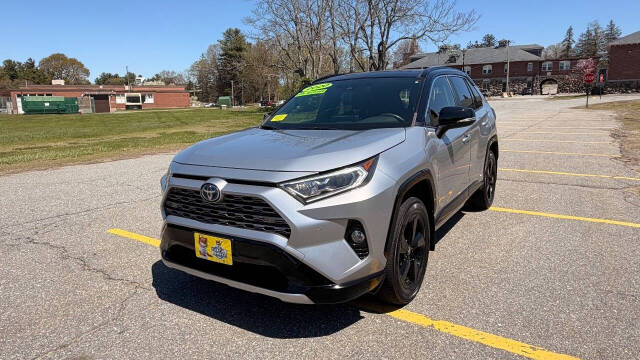 toyota rav4 2020 JTMEWRFVXLD547009 image