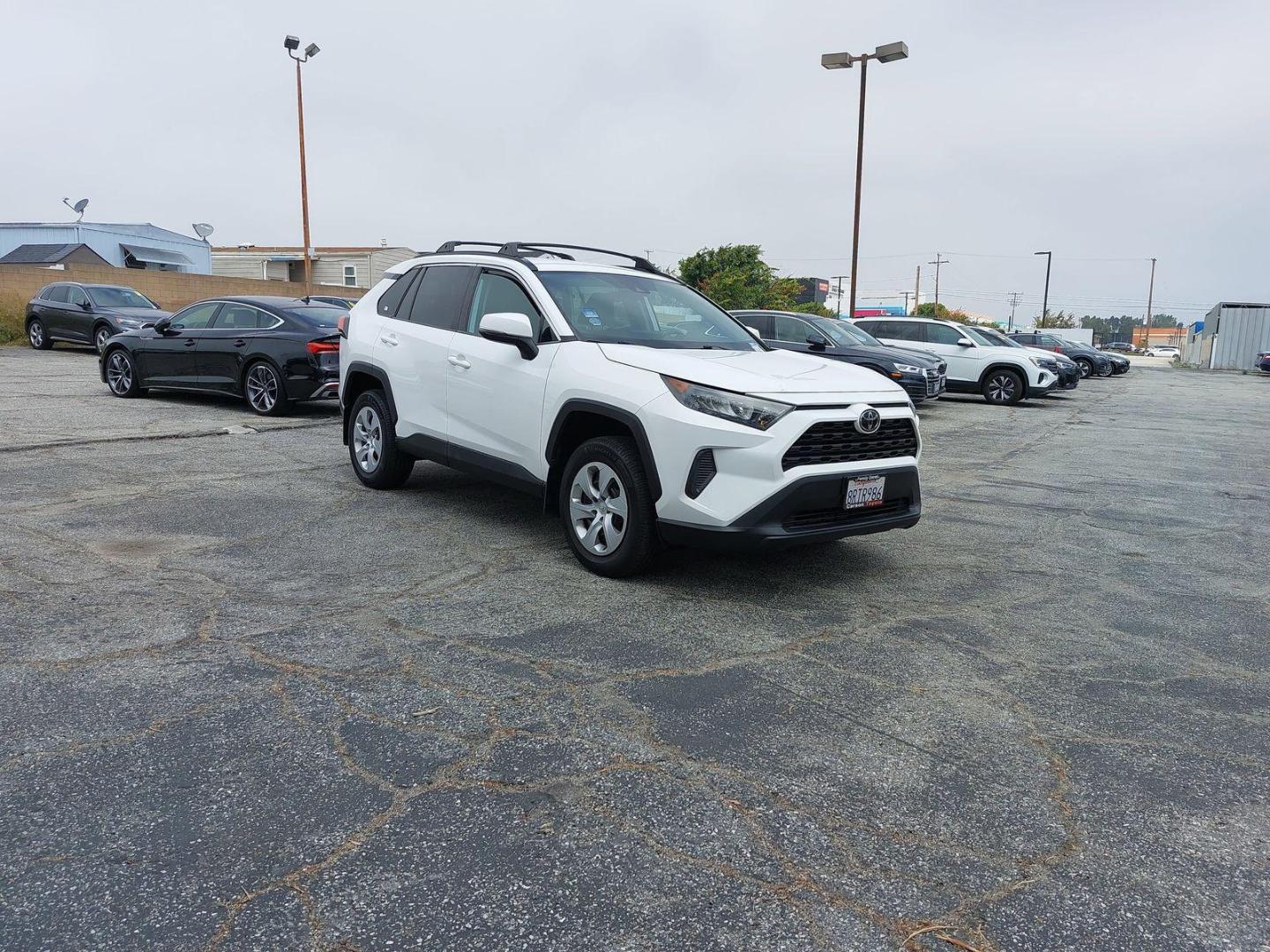 toyota rav4 2020 2T3K1RFV3LW085607 image toyota rav4 2020 2T3K1RFV3LW085607 image