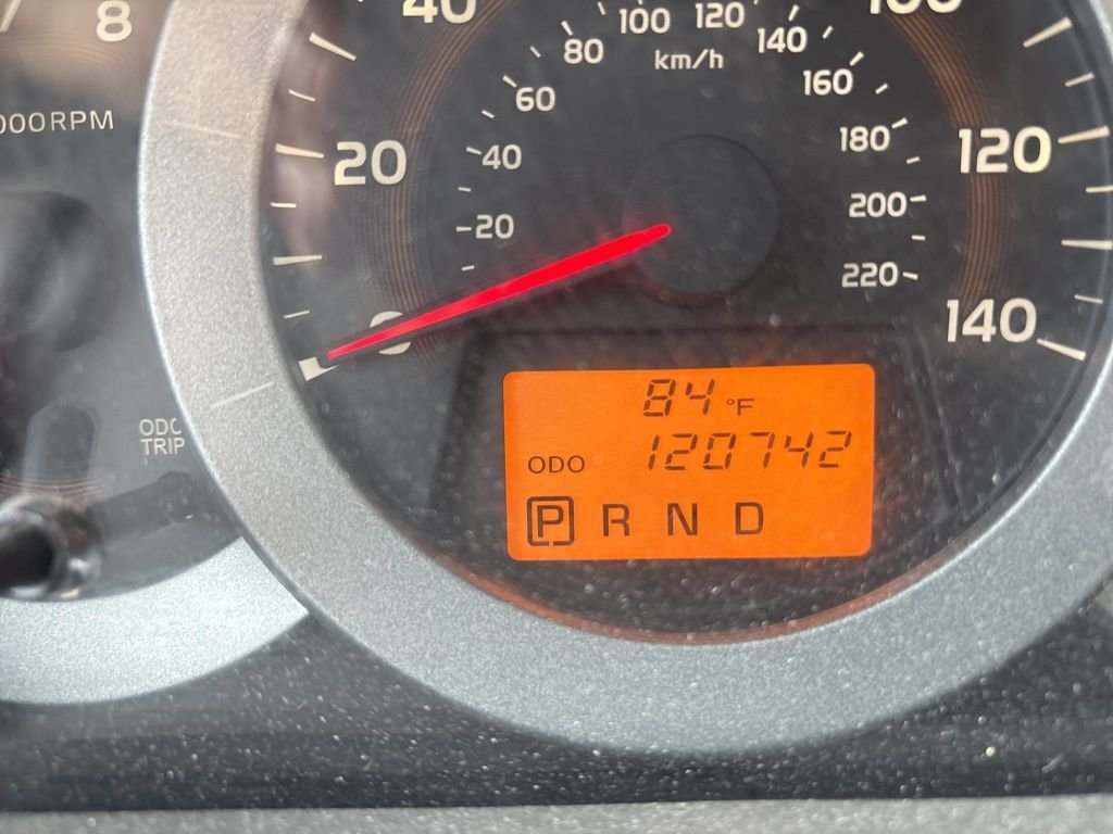 toyota rav4 2011 2T3BF4DV2BW135645 image