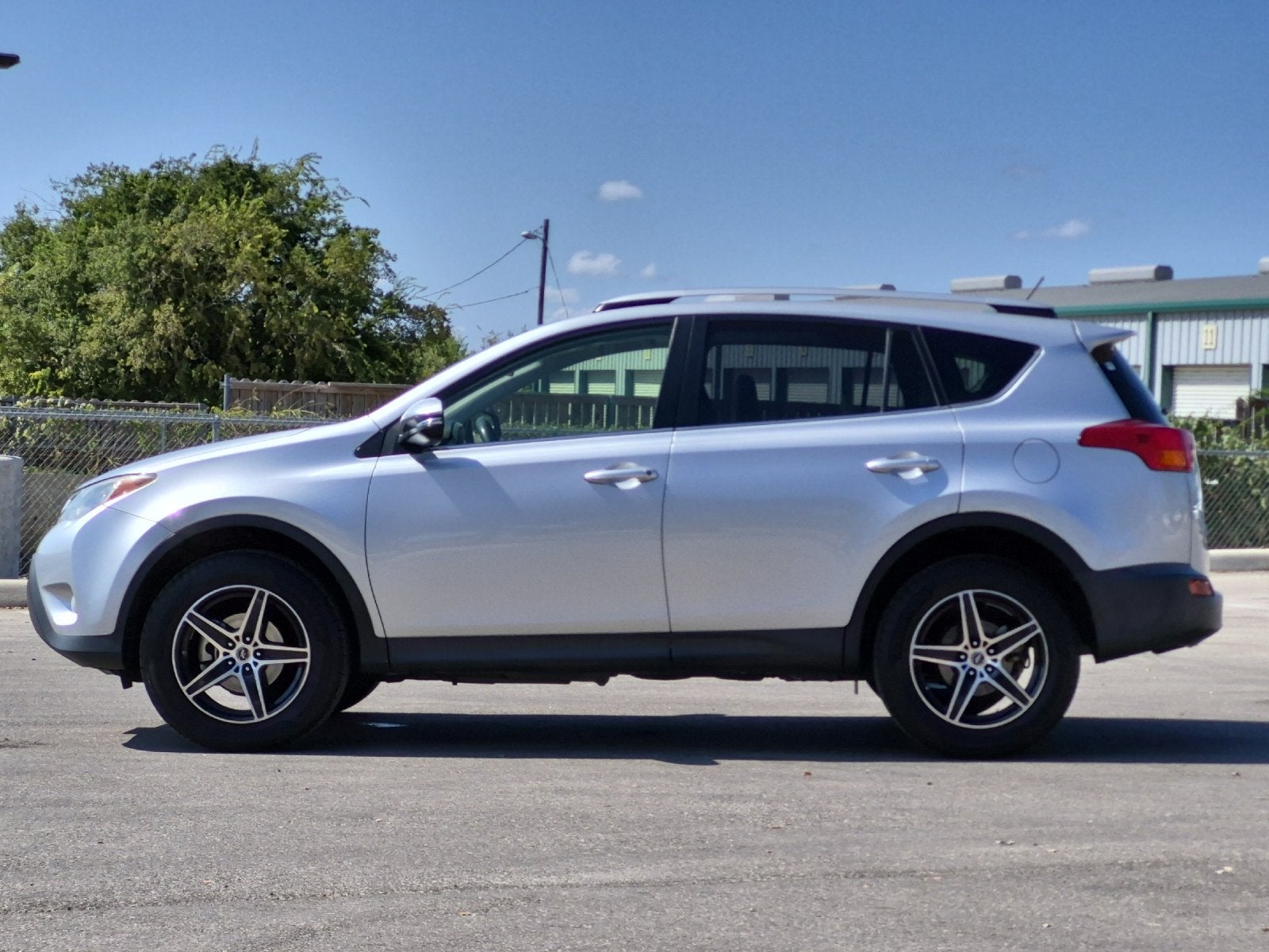 toyota rav4 2013 JTMRFREVXD5002944 image toyota rav4 2013 JTMRFREVXD5002944 image