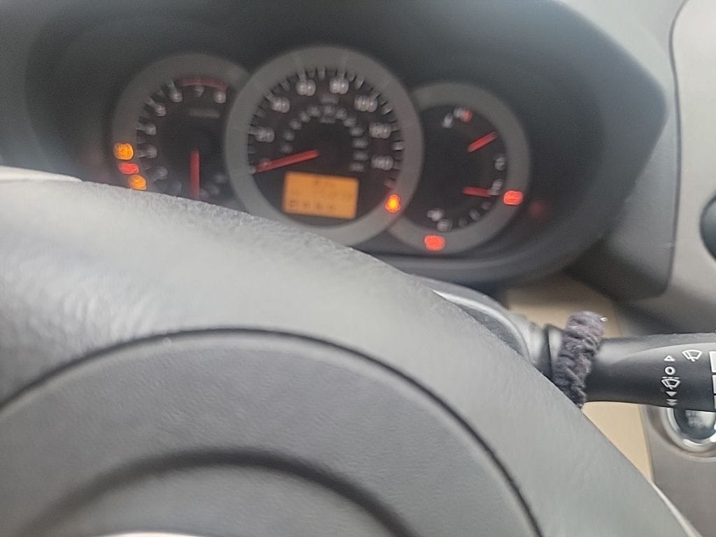 toyota rav4 2010 JTMDK4DV8AD010942 image toyota rav4 2010 JTMDK4DV8AD010942 image