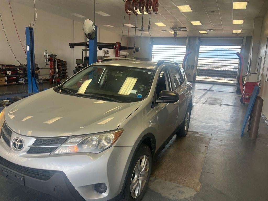 toyota rav4 2015 JTMBFREV5FJ039329 image toyota rav4 2015 JTMBFREV5FJ039329 image