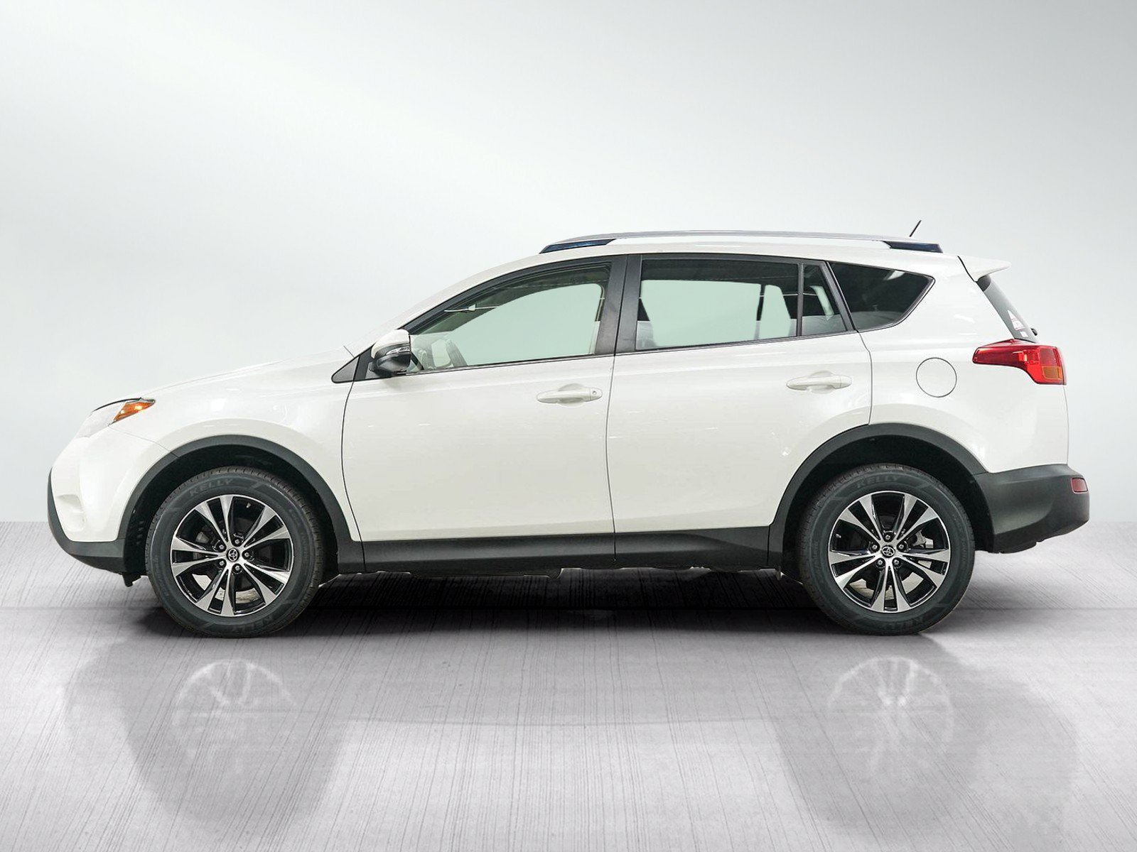 toyota rav4 2015 JTMDFREV0FD165637 image toyota rav4 2015 JTMDFREV0FD165637 image