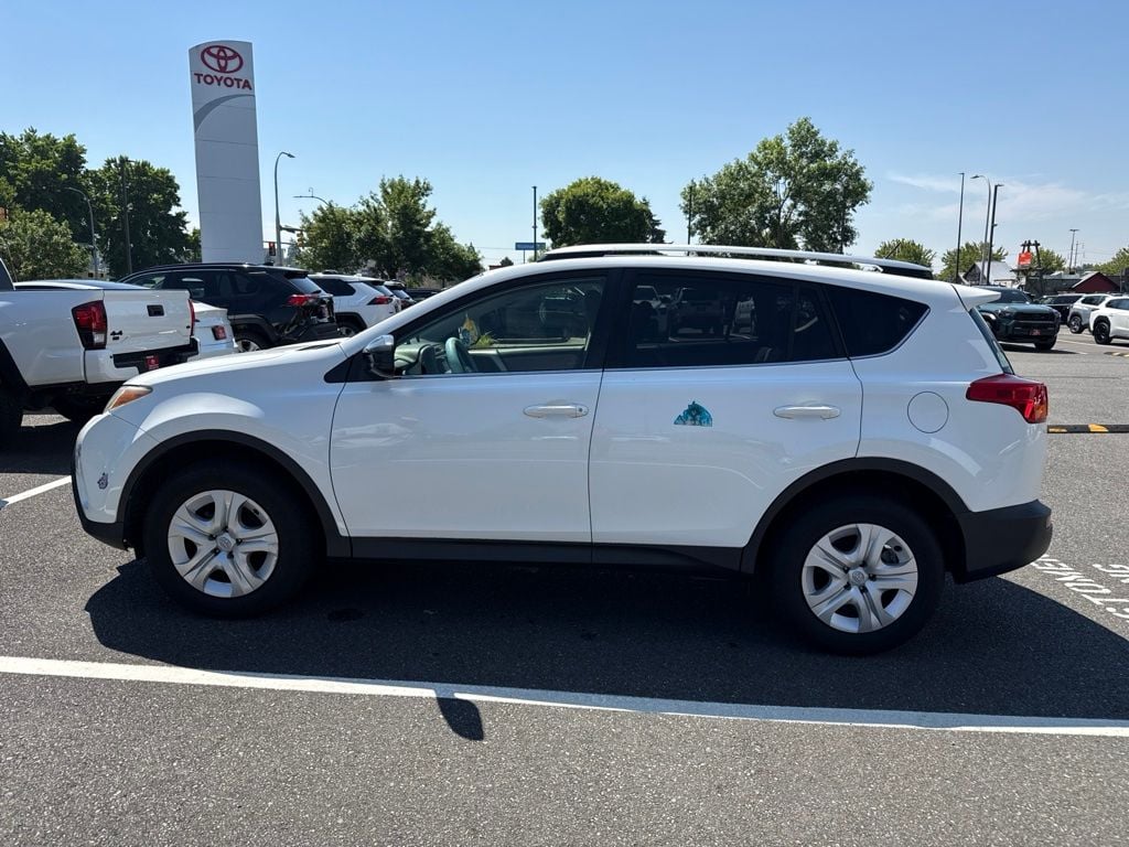 toyota rav4 2015 JTMBFREV5FJ022451 image toyota rav4 2015 JTMBFREV5FJ022451 image