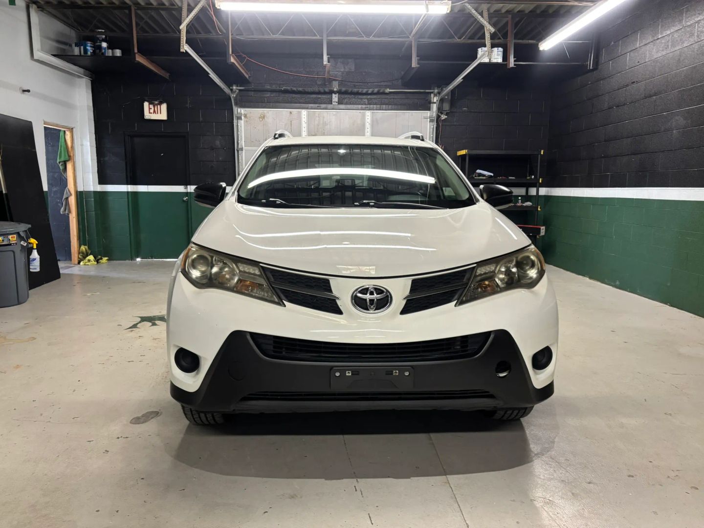 toyota rav4 2015 JTMZFREV7FJ027908 image toyota rav4 2015 JTMZFREV7FJ027908 image
