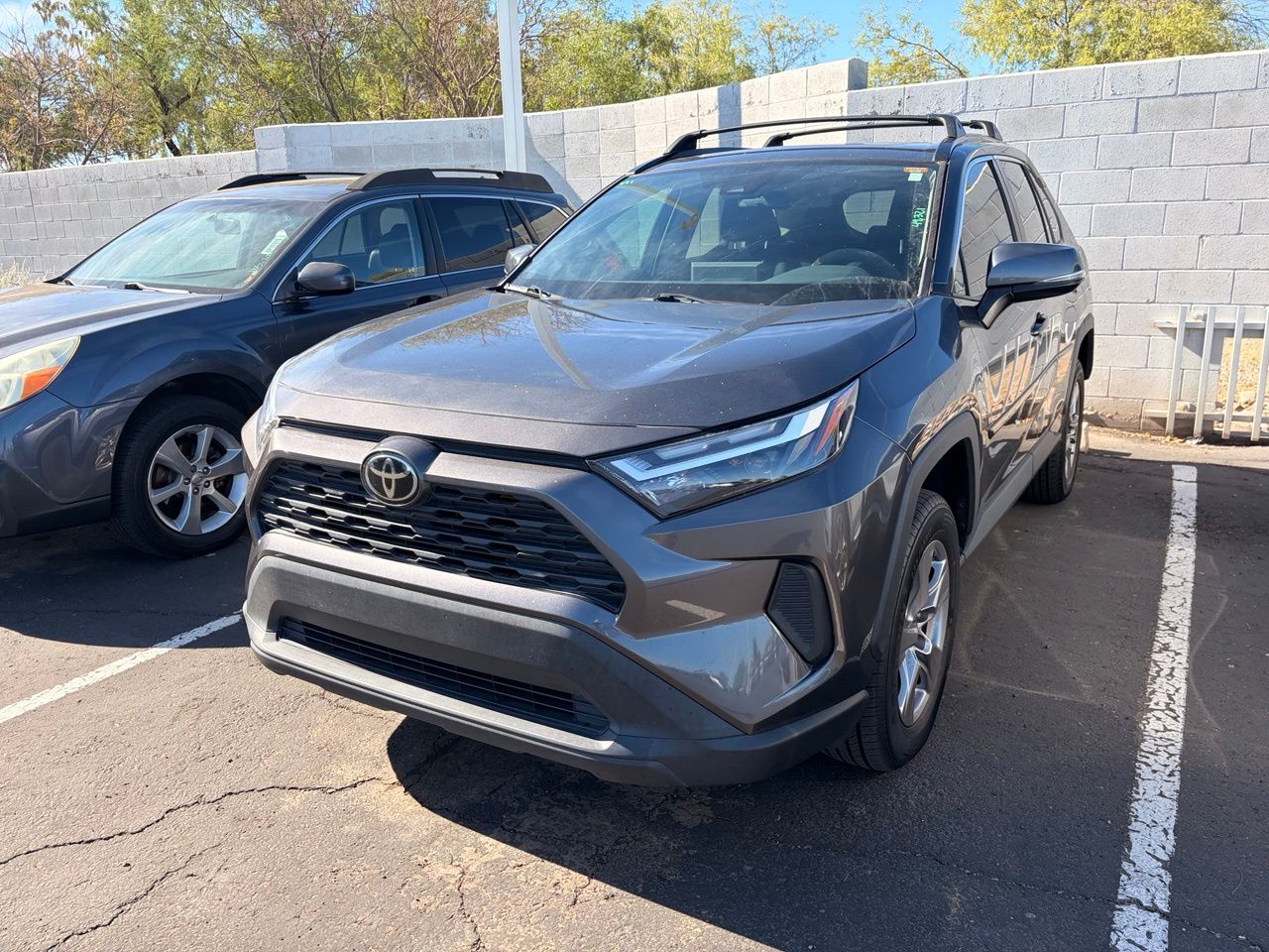 toyota rav4 2022 2T3W1RFV2NC194873 image