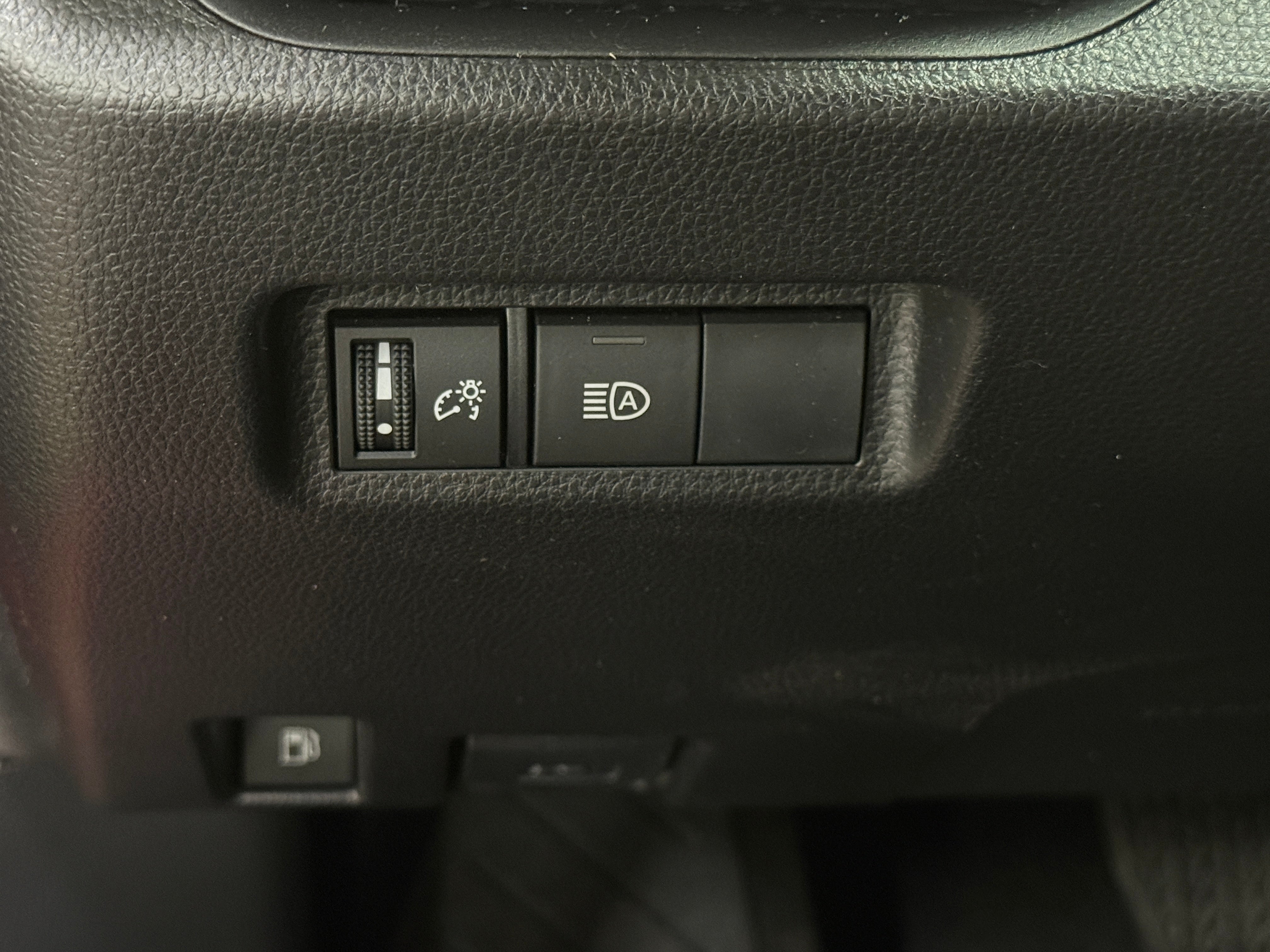toyota rav4 2022 JTMMWRFV1ND137892 image toyota rav4 2022 JTMMWRFV1ND137892 image
