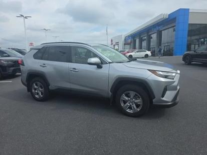 toyota rav4 2022 JTMRWRFV7ND165752 image