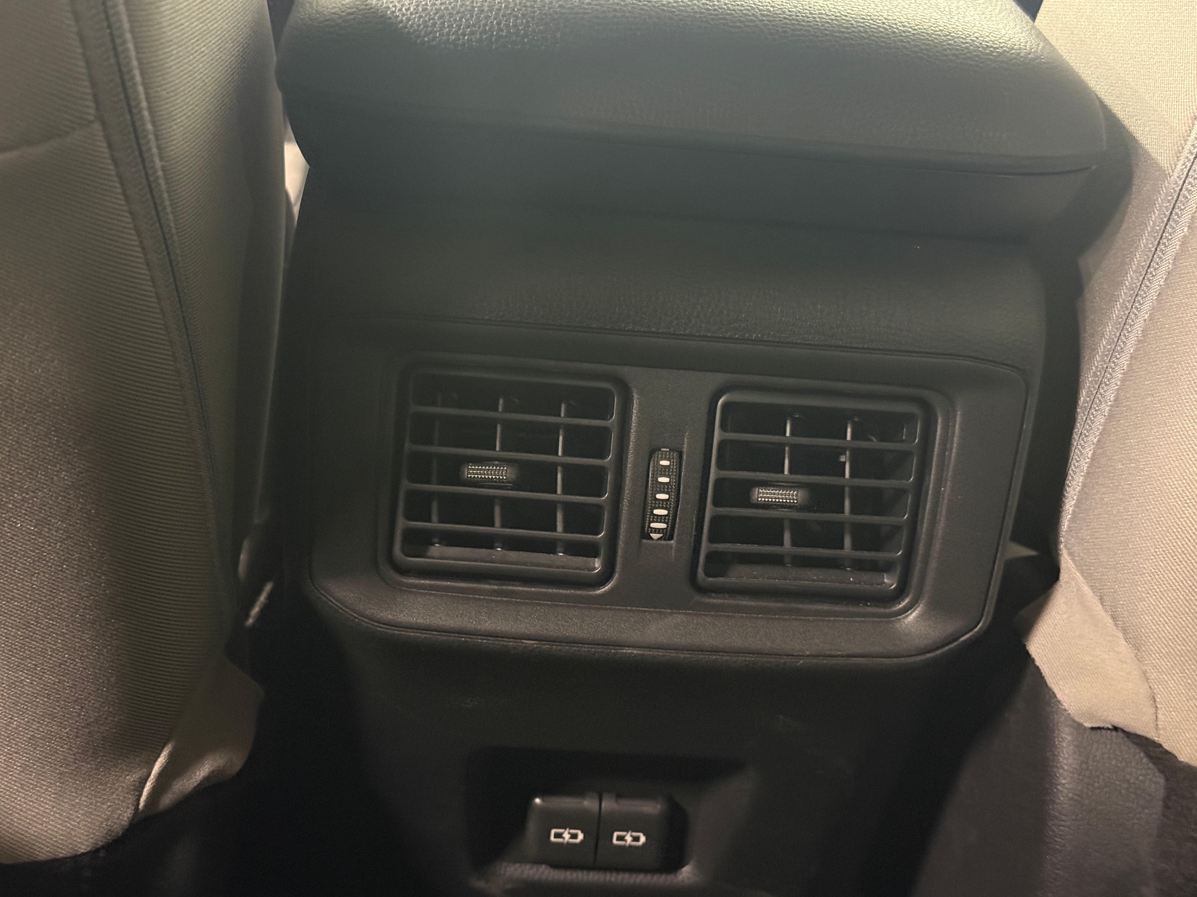 toyota rav4 2025 2T3W1RFVXSC318755 image toyota rav4 2025 2T3W1RFVXSC318755 image