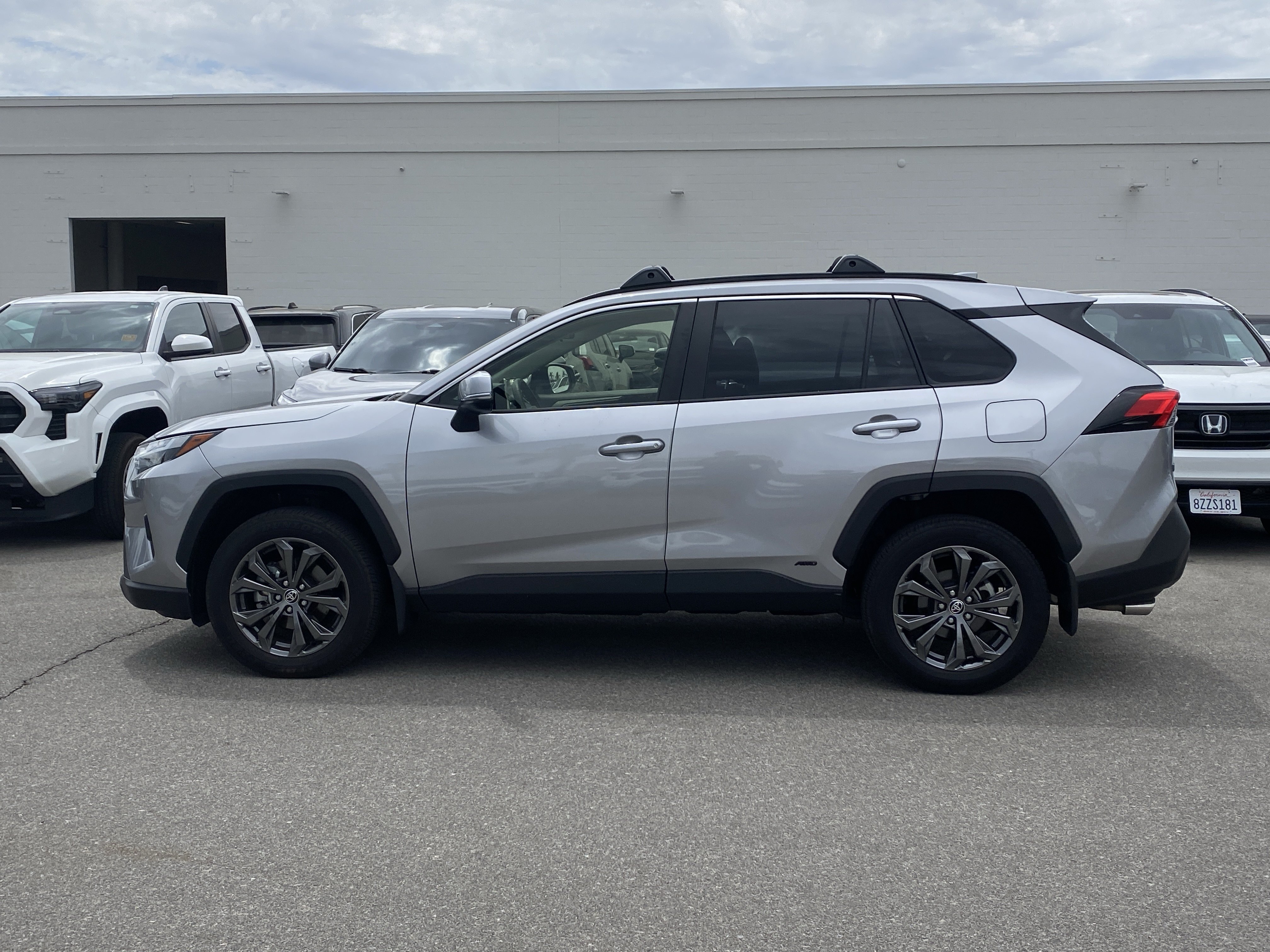 toyota rav4 2025 JTMB6RFV7SJ076116 image toyota rav4 2025 JTMB6RFV7SJ076116 image