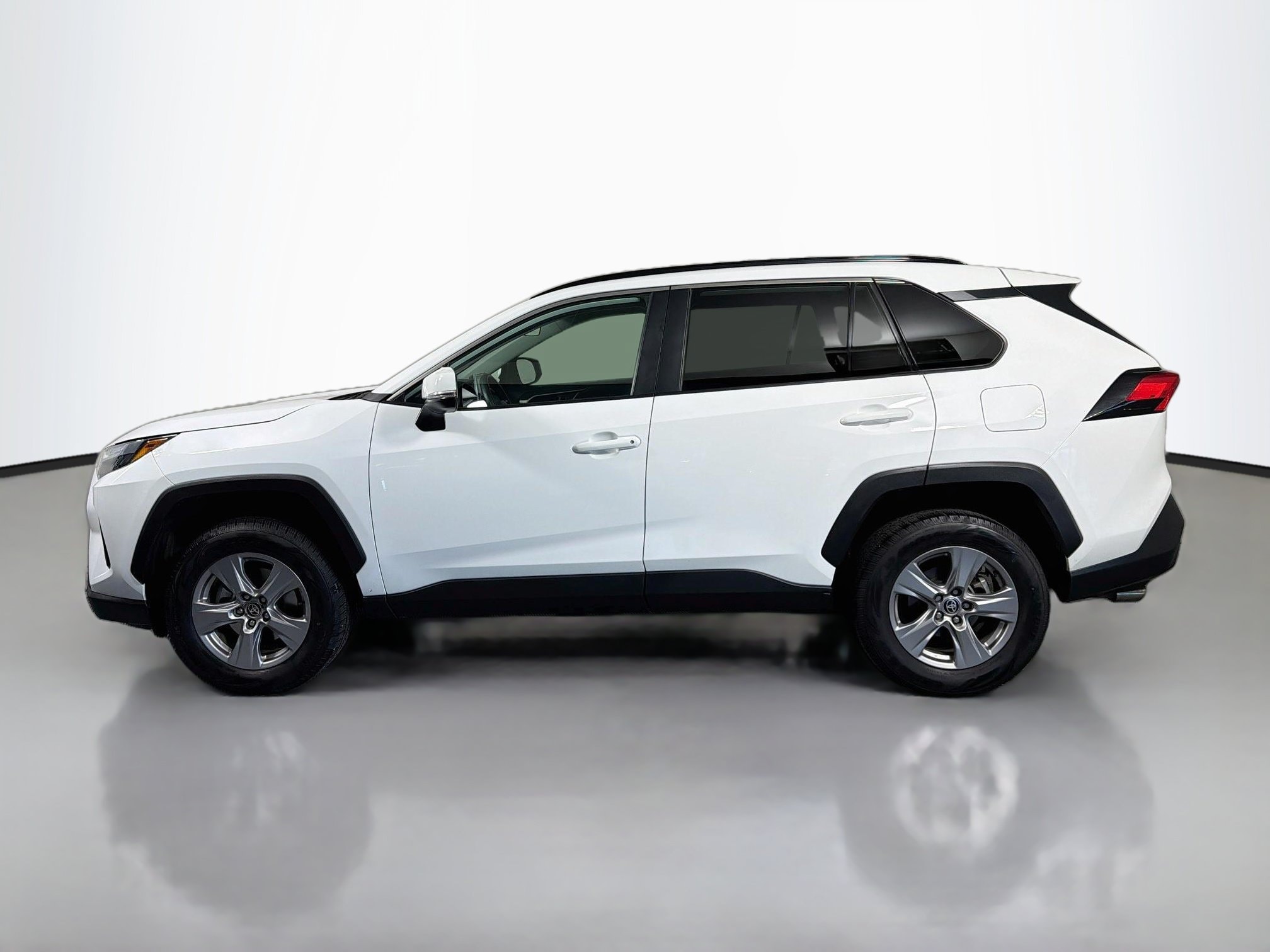 toyota rav4 2025 2T3P1RFV4SC544634 image