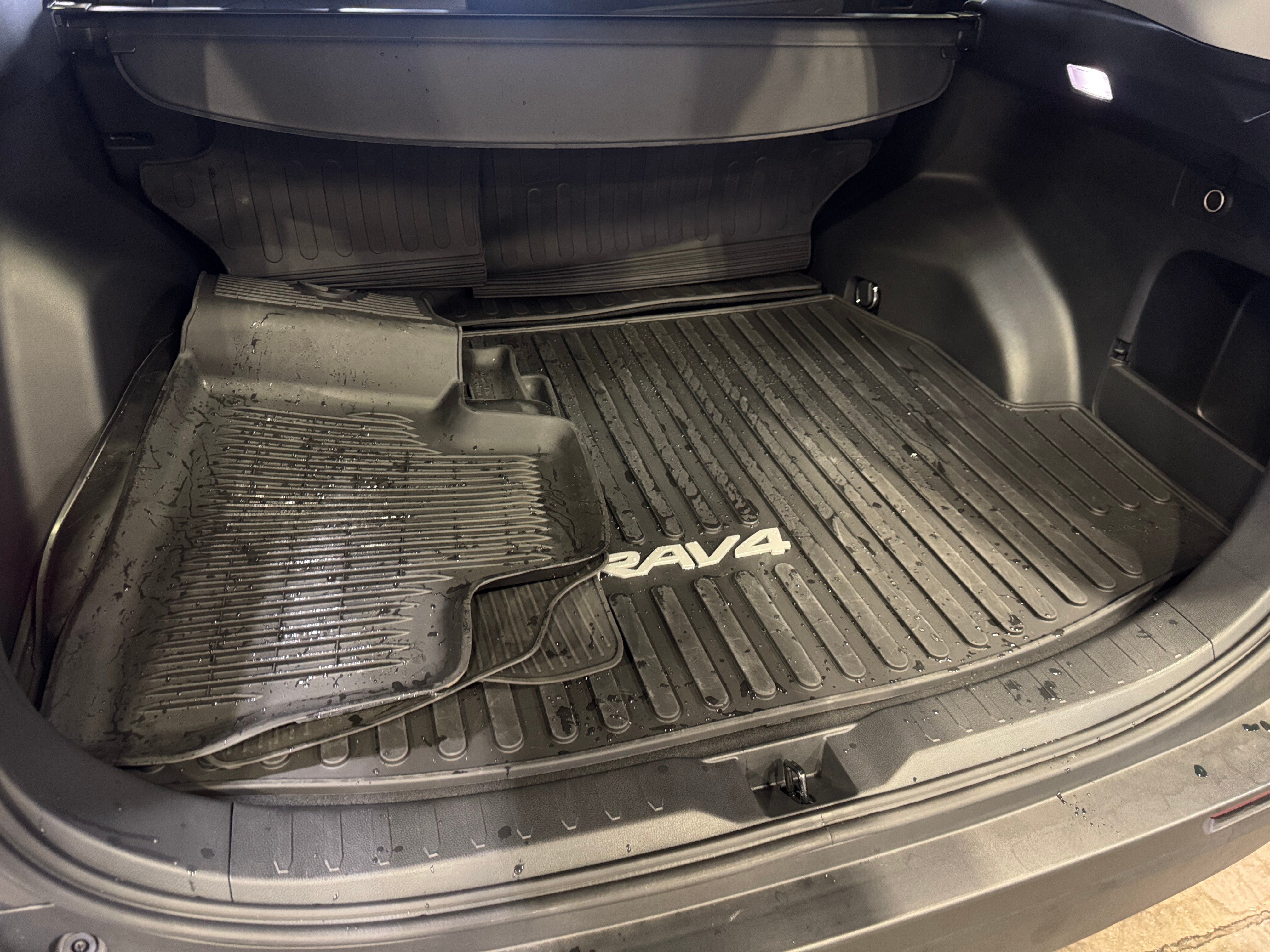 toyota rav4 2025 2T3P1RFV8SW636568 image toyota rav4 2025 2T3P1RFV8SW636568 image